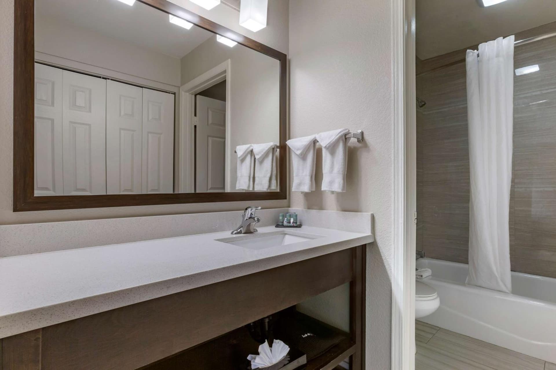 Best Western North Phoenix Hotel gallery photo in Phoenix, AZ — image 30