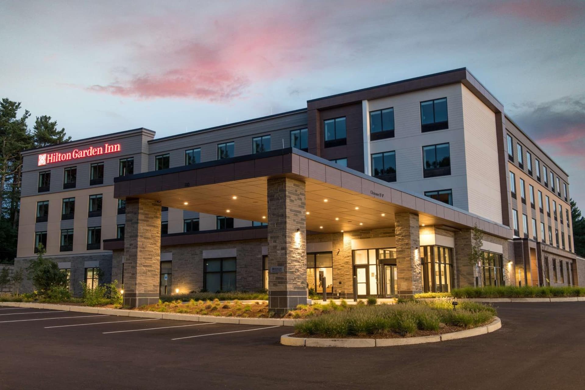 Hilton Garden Inn Boston Canton, Ma interior in Canton — gallery photo 2