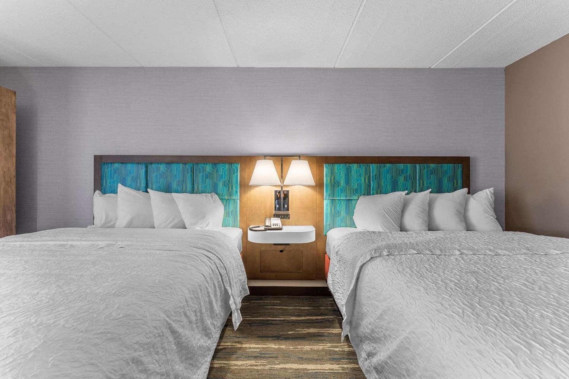 Hampton Inn Cleveland-Westlake gallery photo in Westlake, OH — image 29