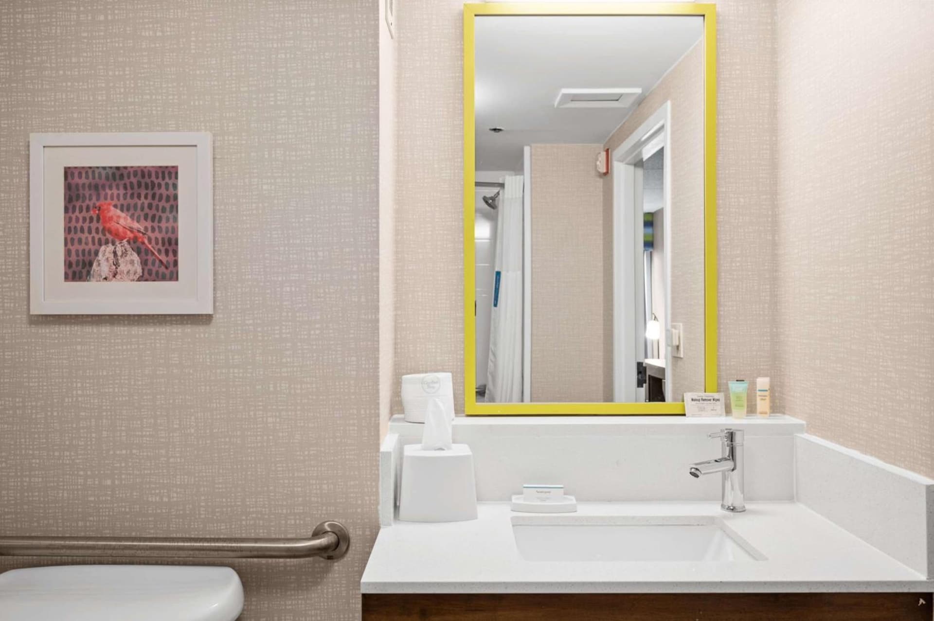 Hampton Inn Cleveland-Westlake gallery photo in Westlake, OH — image 9