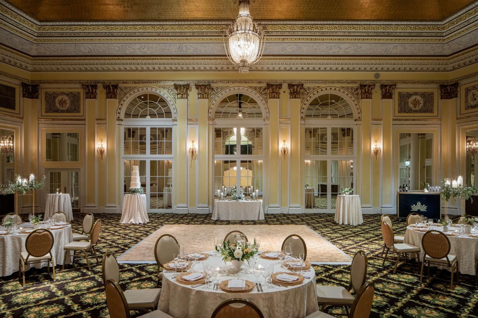 Amway Grand Plaza Hotel, Curio Collection by Hilton gallery photo in Grand Rapids, MI — image 90