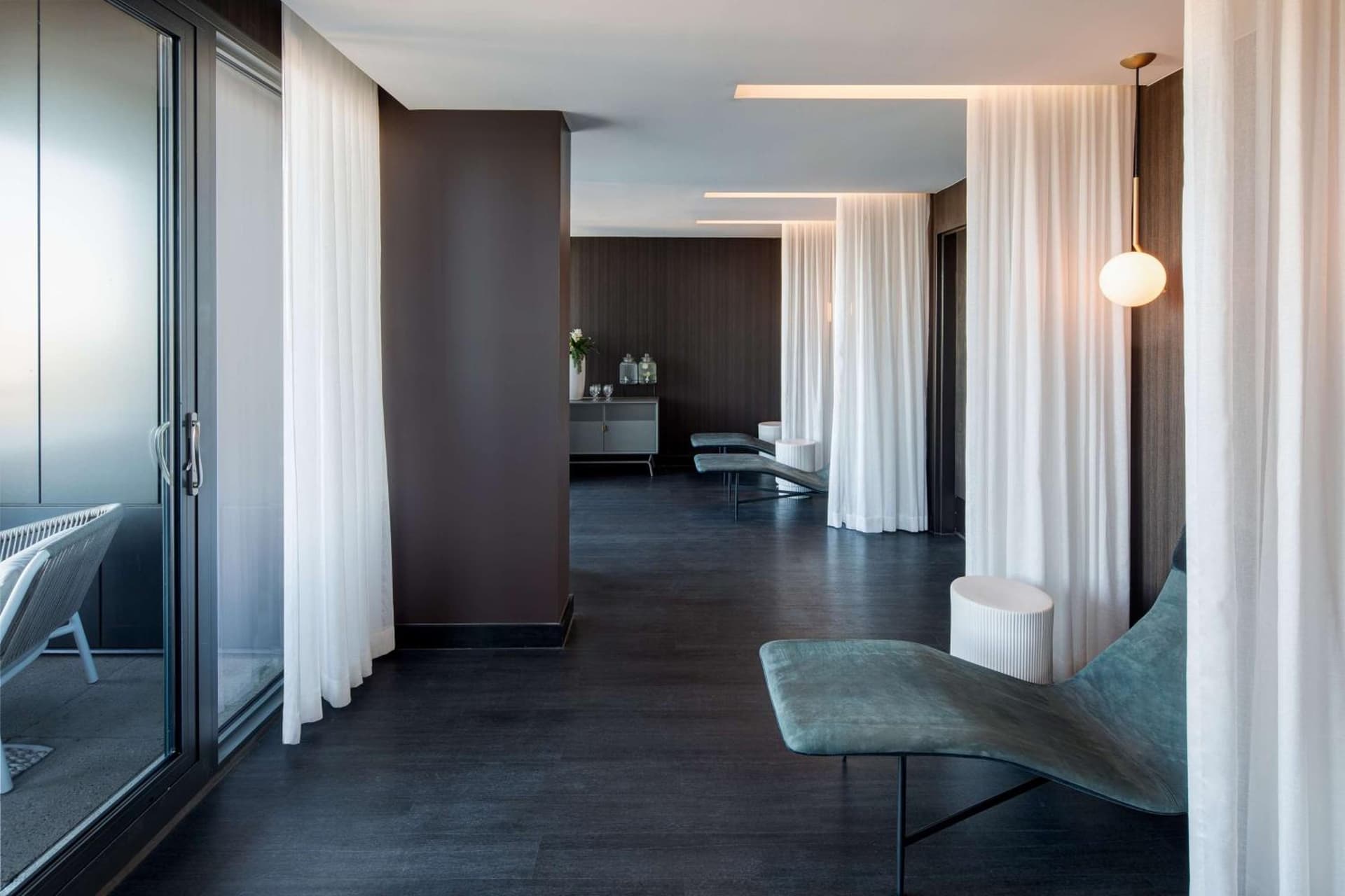 Amway Grand Plaza Hotel, Curio Collection by Hilton gallery photo in Grand Rapids, MI — image 85