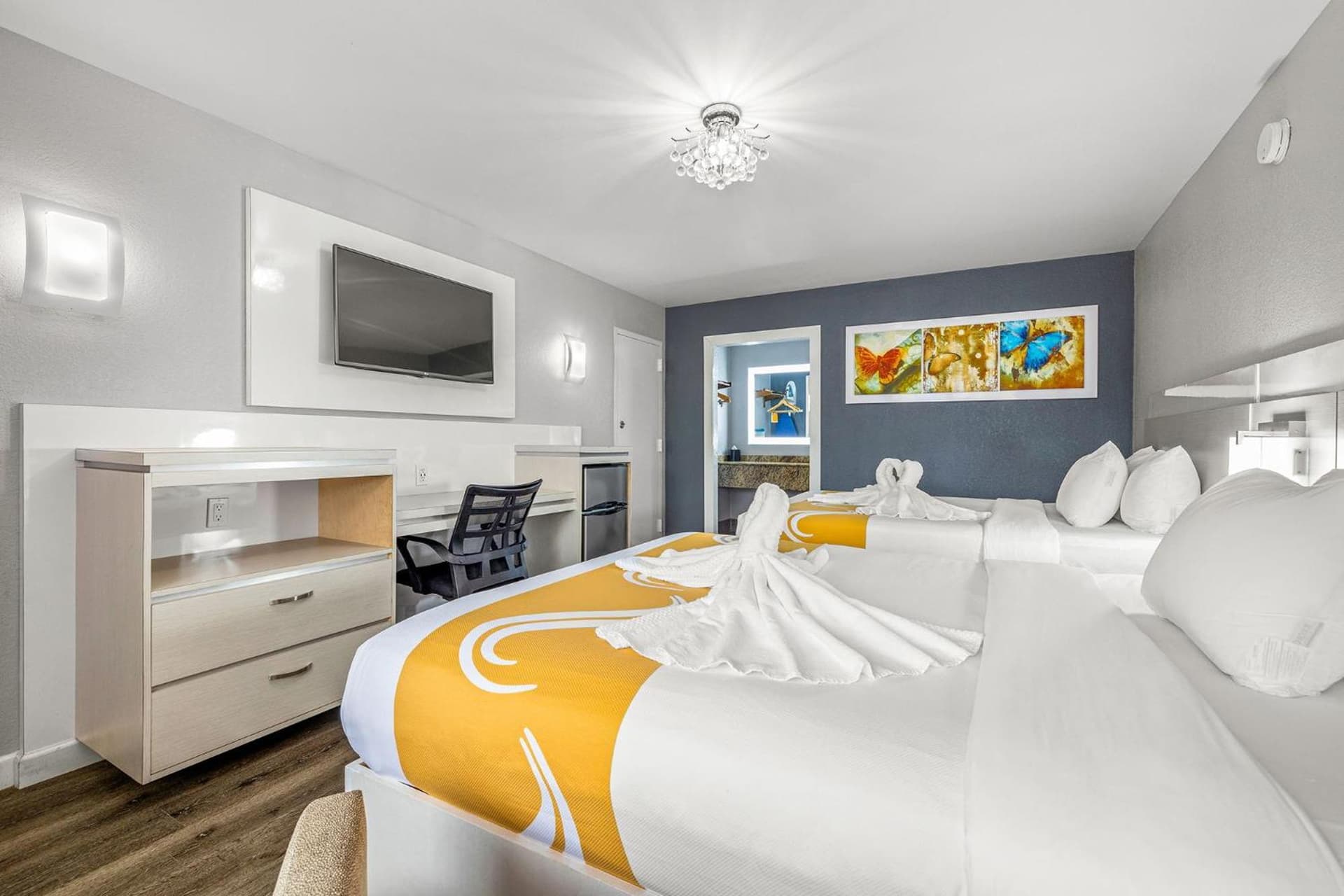 Quality Inn and Conference Center Tampa-Brandon interior in Tampa, FL — gallery photo 2