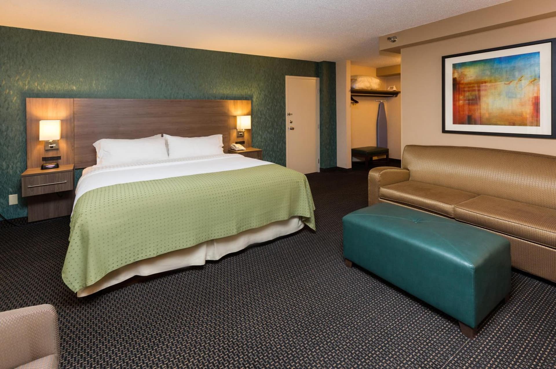 Holiday Inn Des Moines-Downtown-Mercy Campus by IHG gallery photo in Des Moines, IA — image 24
