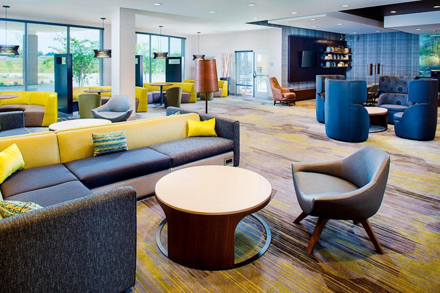 Courtyard by Marriott Dallas Carrollton and Carrollton Conference Center gallery photo in Carrollton, TX — image 14