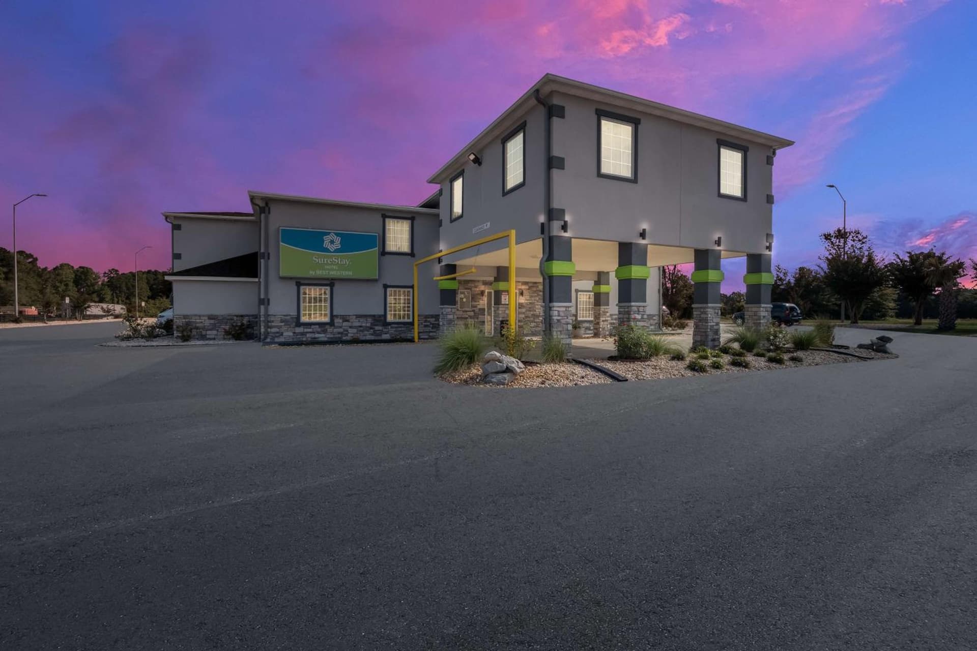SureStay Hotel by Best Western Manning featured exterior or lobby in Manning, SC — similar hotel