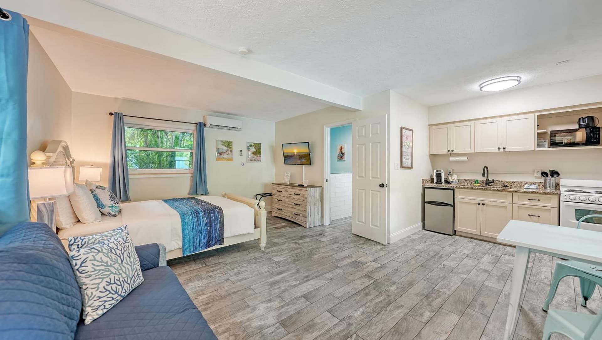 Siesta Key Palms Resort gallery photo in Sarasota, FL — image 204