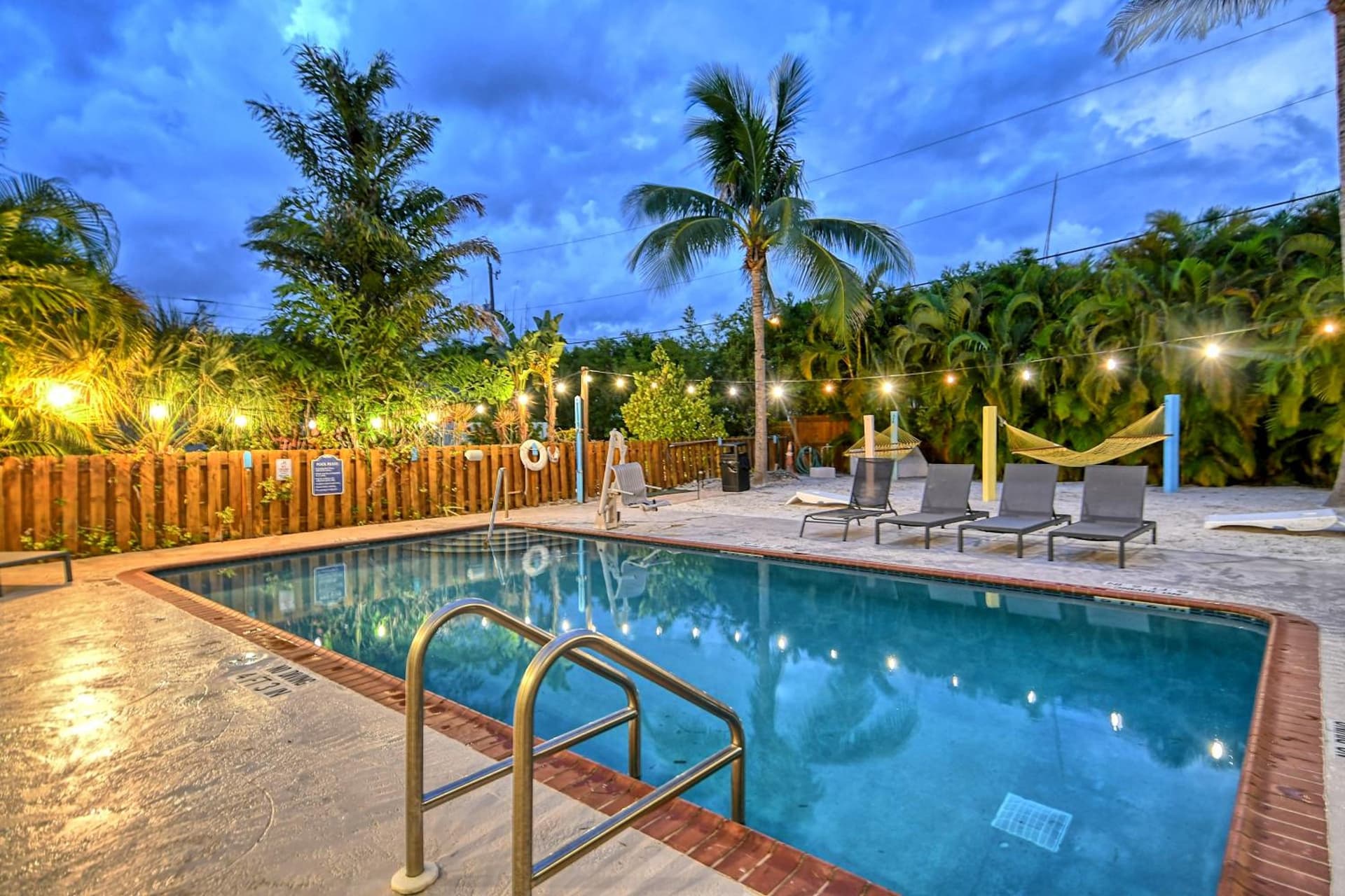 Siesta Key Palms Resort gallery photo in Sarasota, FL — image 240