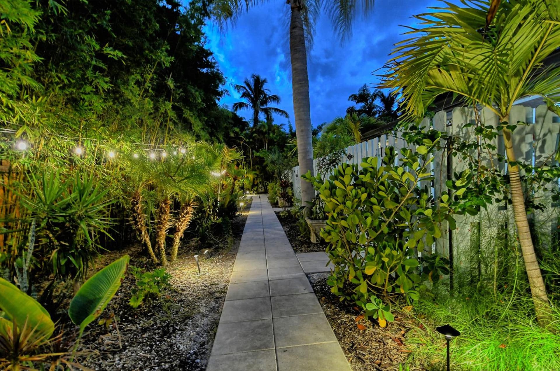 Siesta Key Palms Resort gallery photo in Sarasota, FL — image 254
