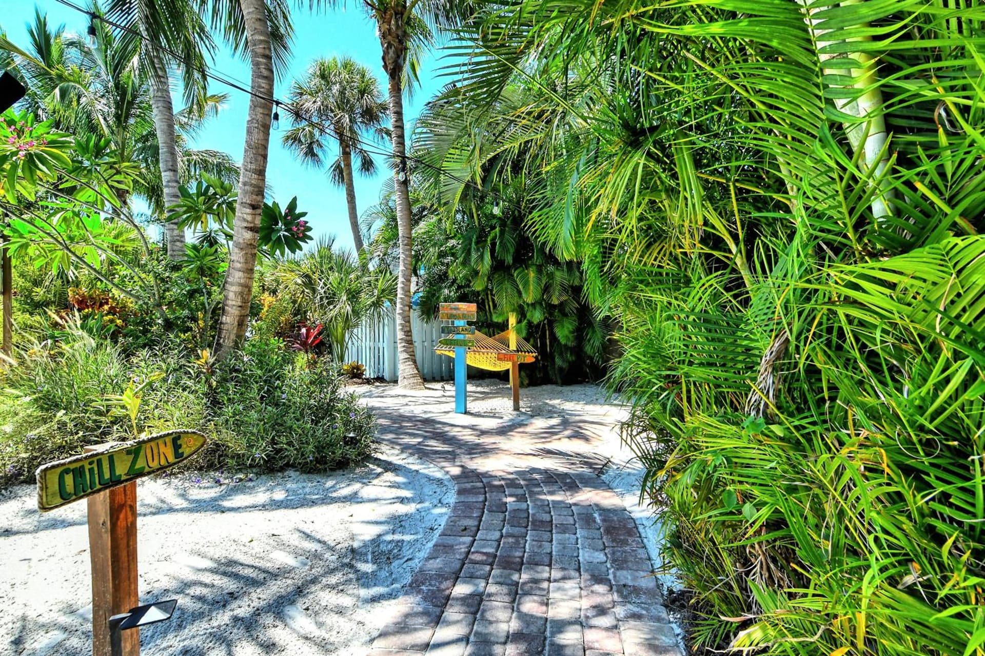 Siesta Key Palms Resort gallery photo in Sarasota, FL — image 57