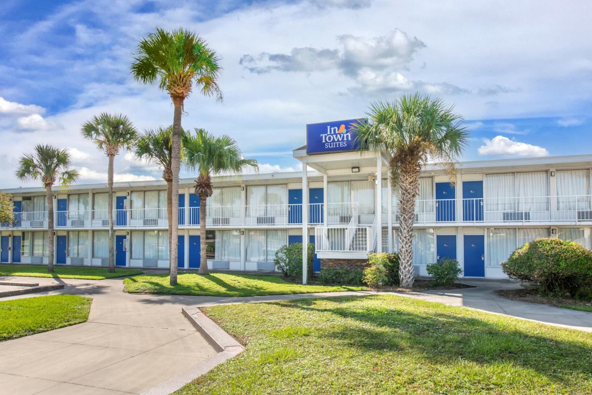 InTown Suites Extended Stay Select Orlando FL - Lee Rd featured exterior or lobby in Orlando, FL — similar hotel