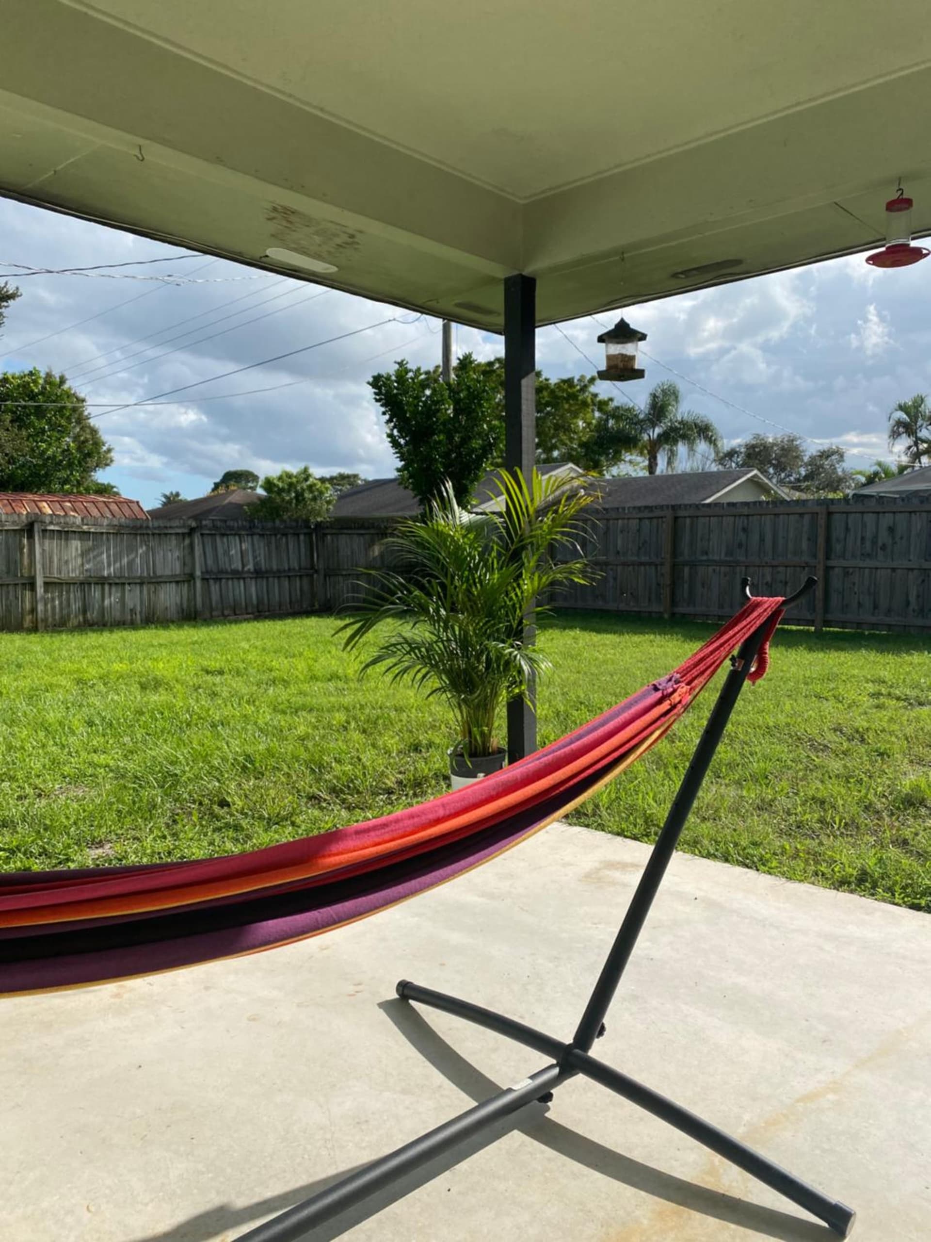 Quiet Stay property views in River Park, FL — gallery photo 3