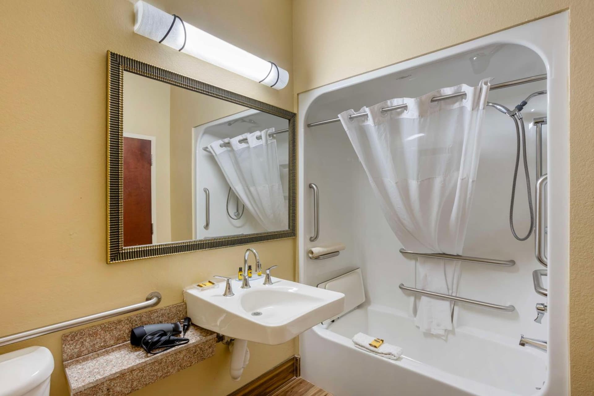 Best Western Plus Springfield Airport Inn gallery photo in Springfield, MO — image 25
