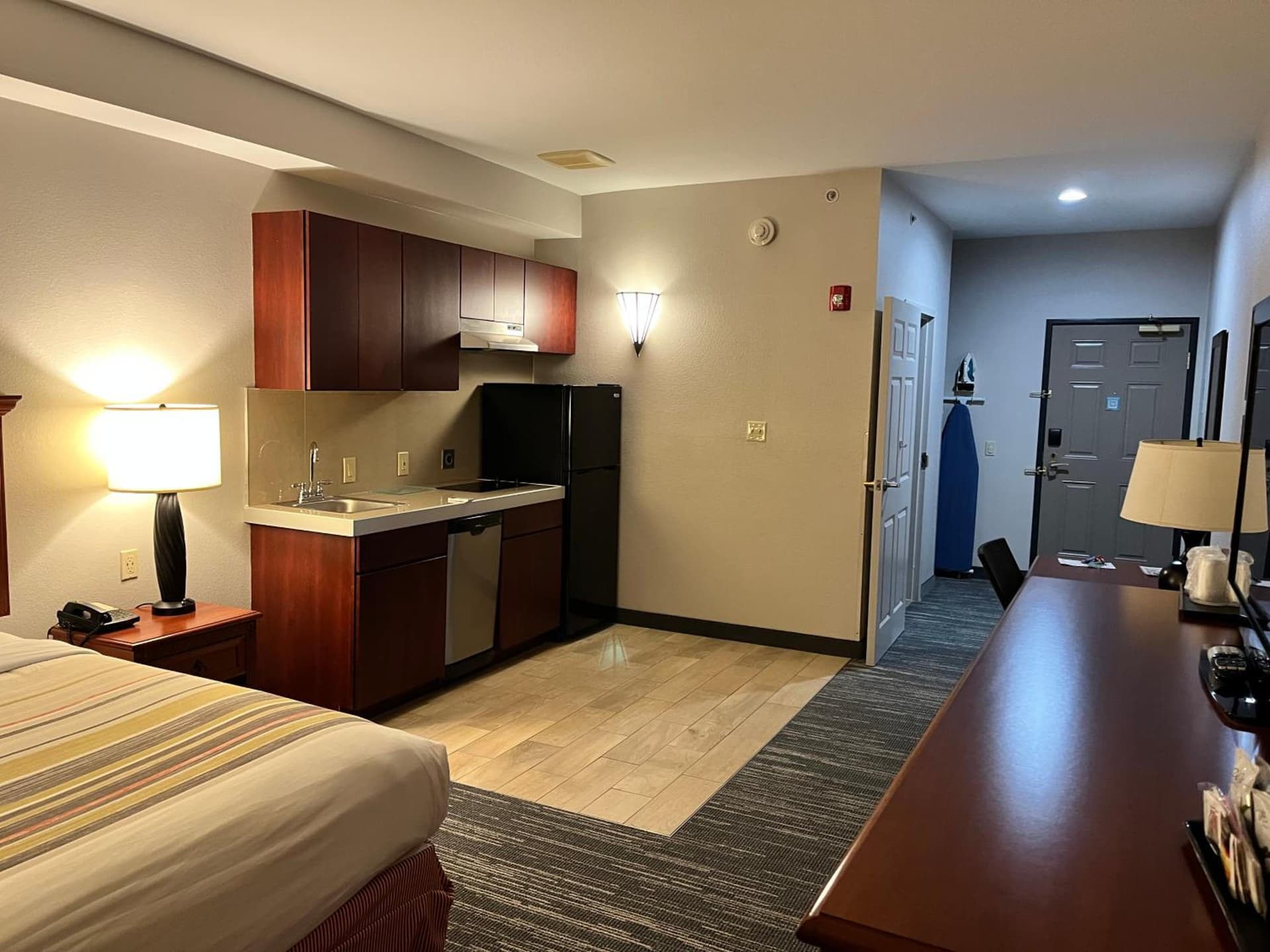 Country Inn & Suites by Radisson, Harrisburg - Hershey West, PA gallery photo in Harrisburg, PA — image 99