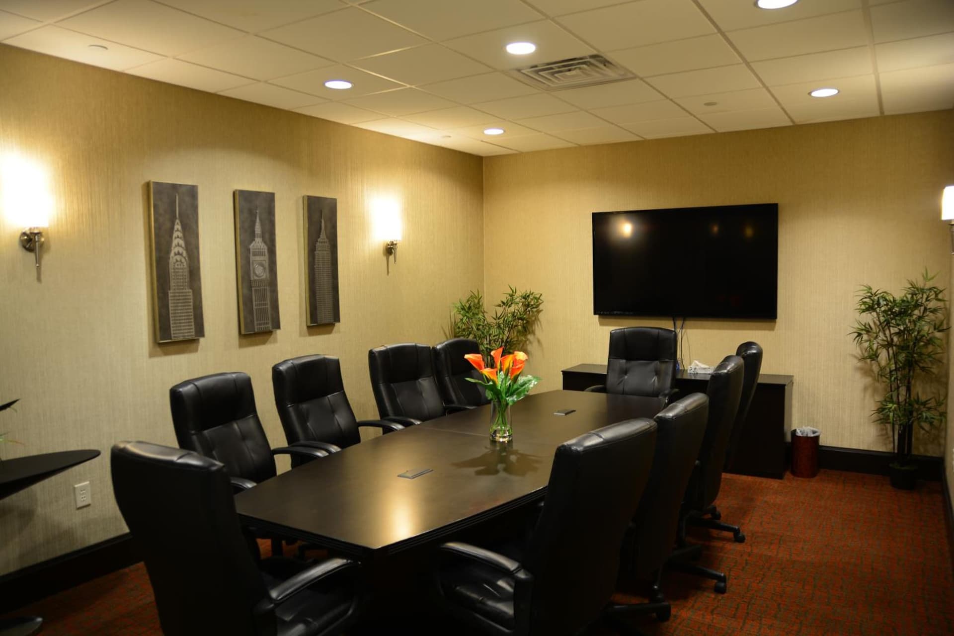 Lux Hotel & Spa gallery photo in Arlington, TX — image 21