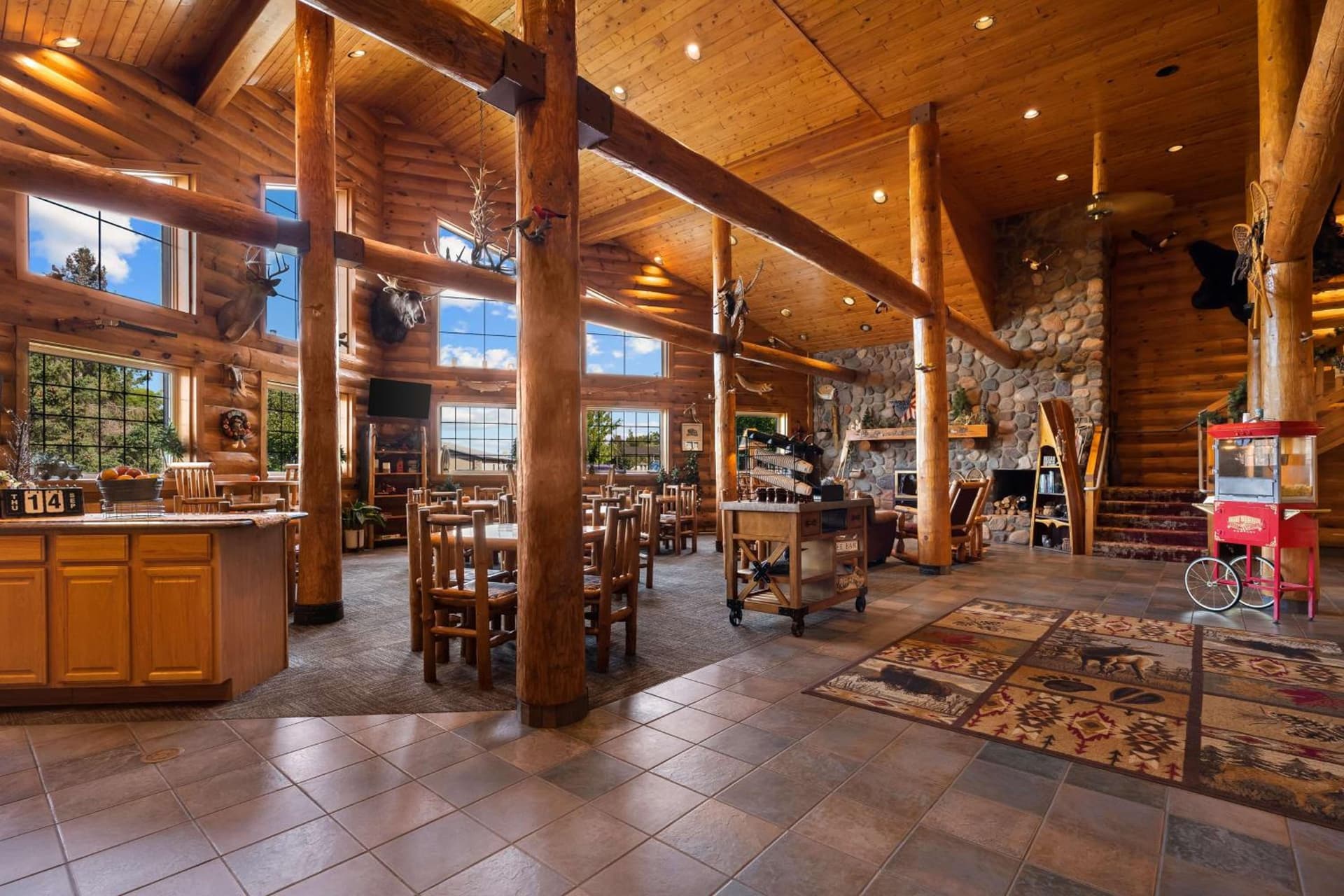 Best Western Northwoods Lodge interior in Siren, WI — gallery photo 2