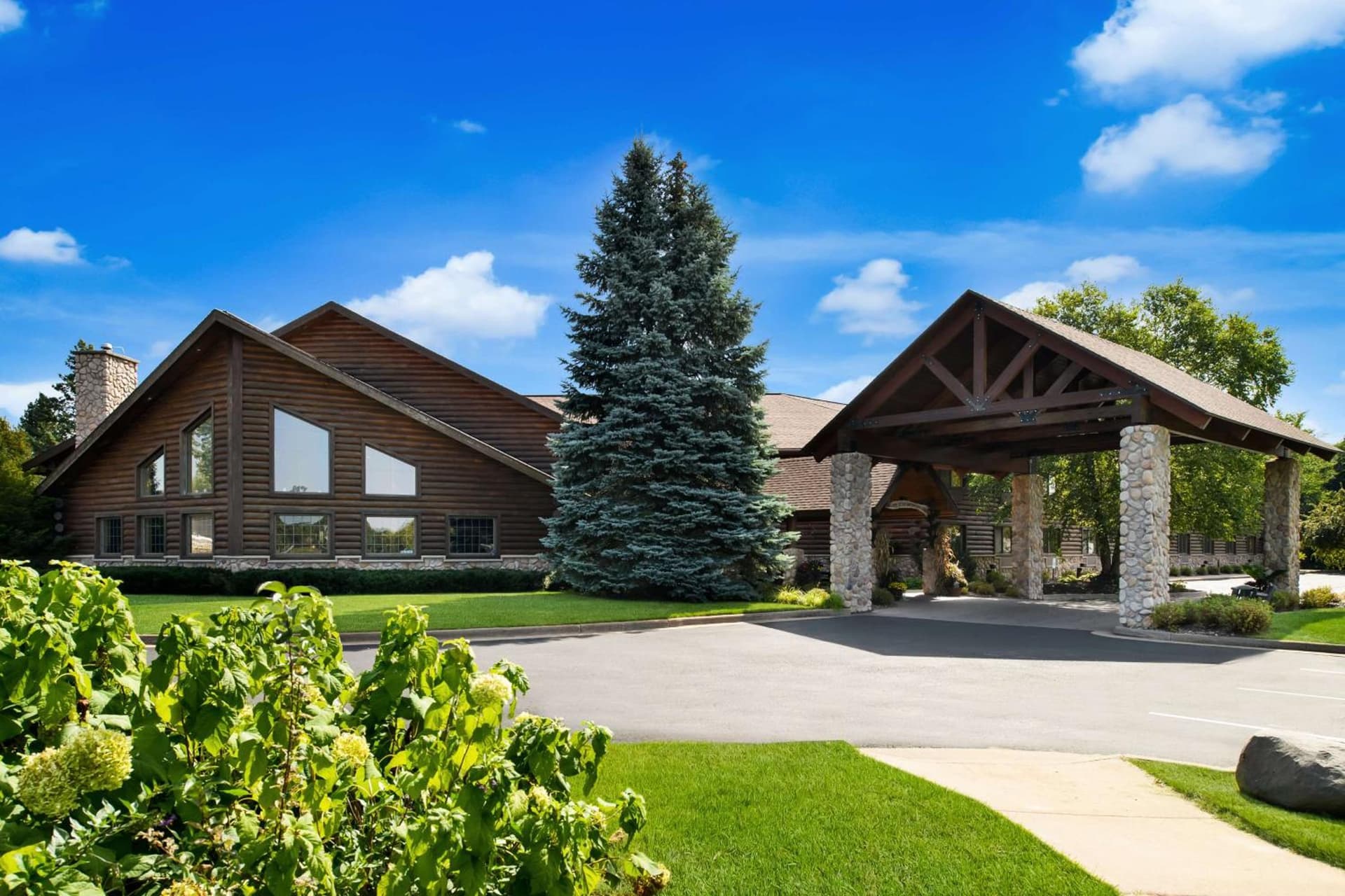 Best Western Northwoods Lodge featured exterior or lobby in Siren, WI — similar hotel