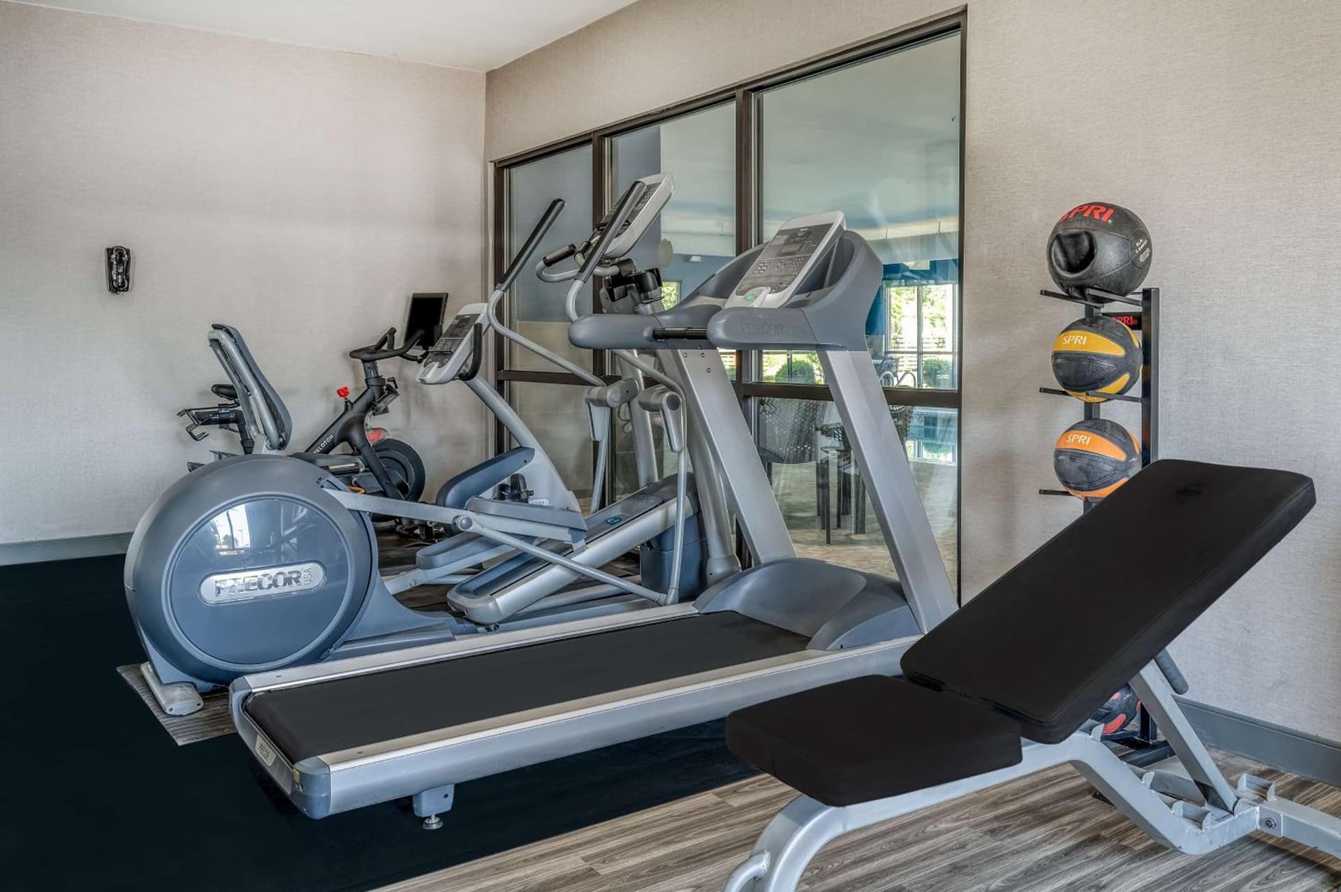 Hampton Inn New Philadelphia property views in New Philadelphia, OH — gallery photo 3