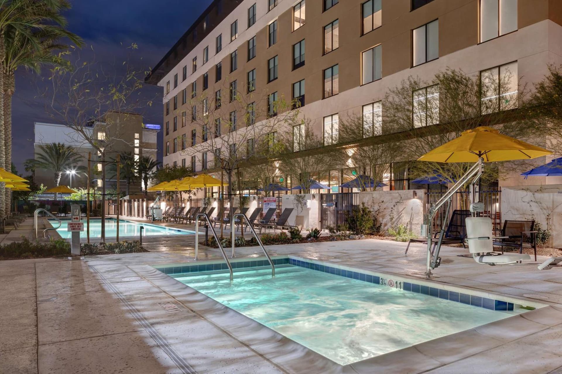 Hilton Garden Inn Anaheim Resort gallery photo in Anaheim, CA — image 19