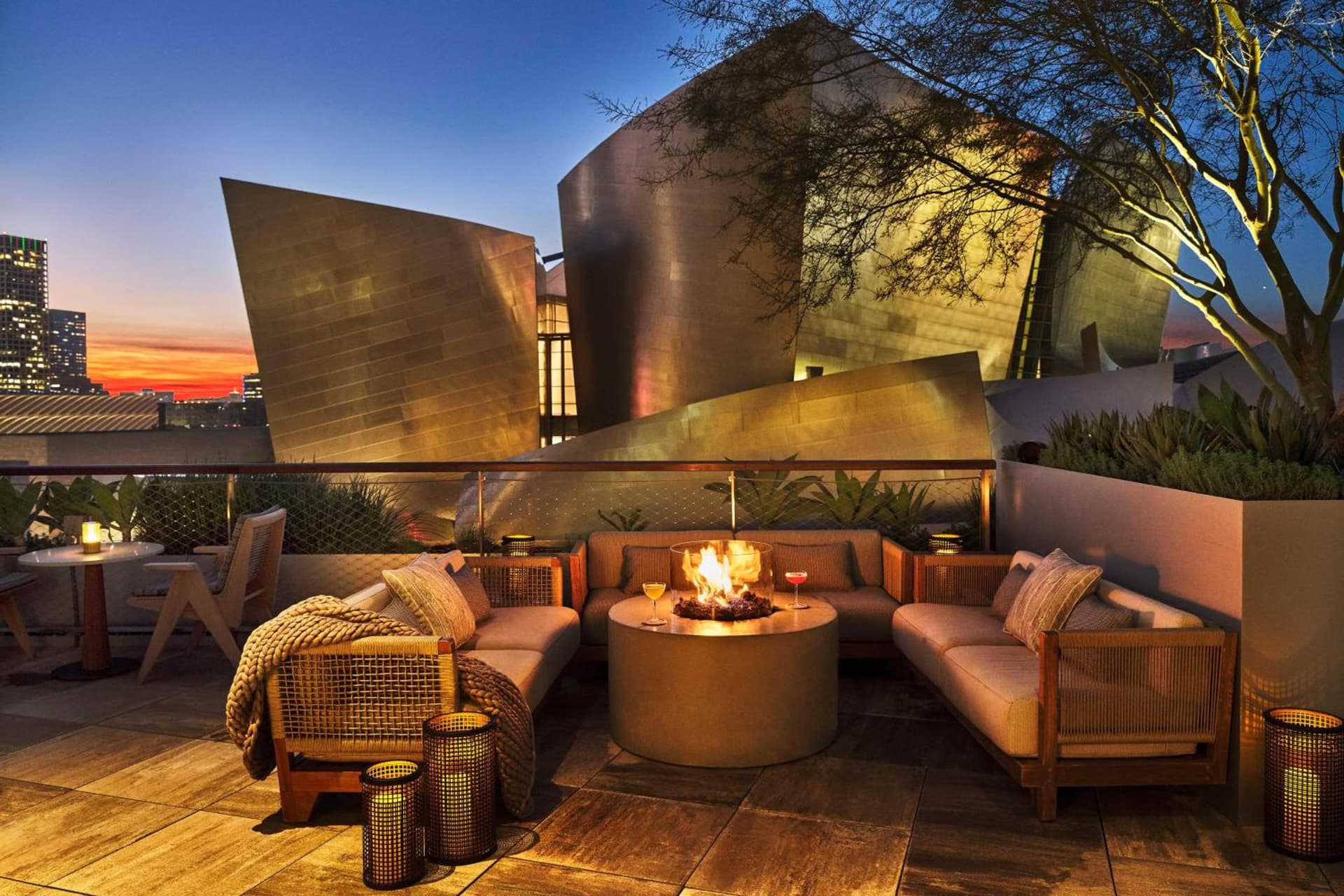 Conrad Los Angeles gallery photo in Los Angeles, CA — image 166