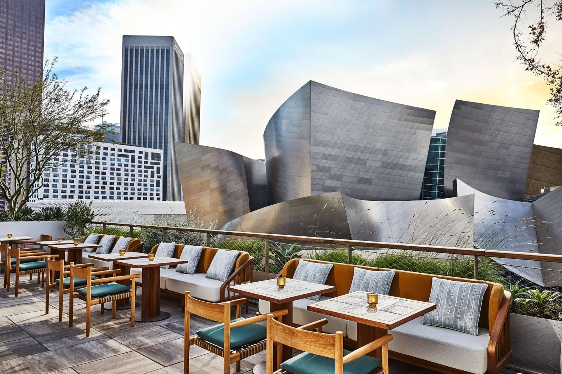 Conrad Los Angeles gallery photo in Los Angeles, CA — image 102