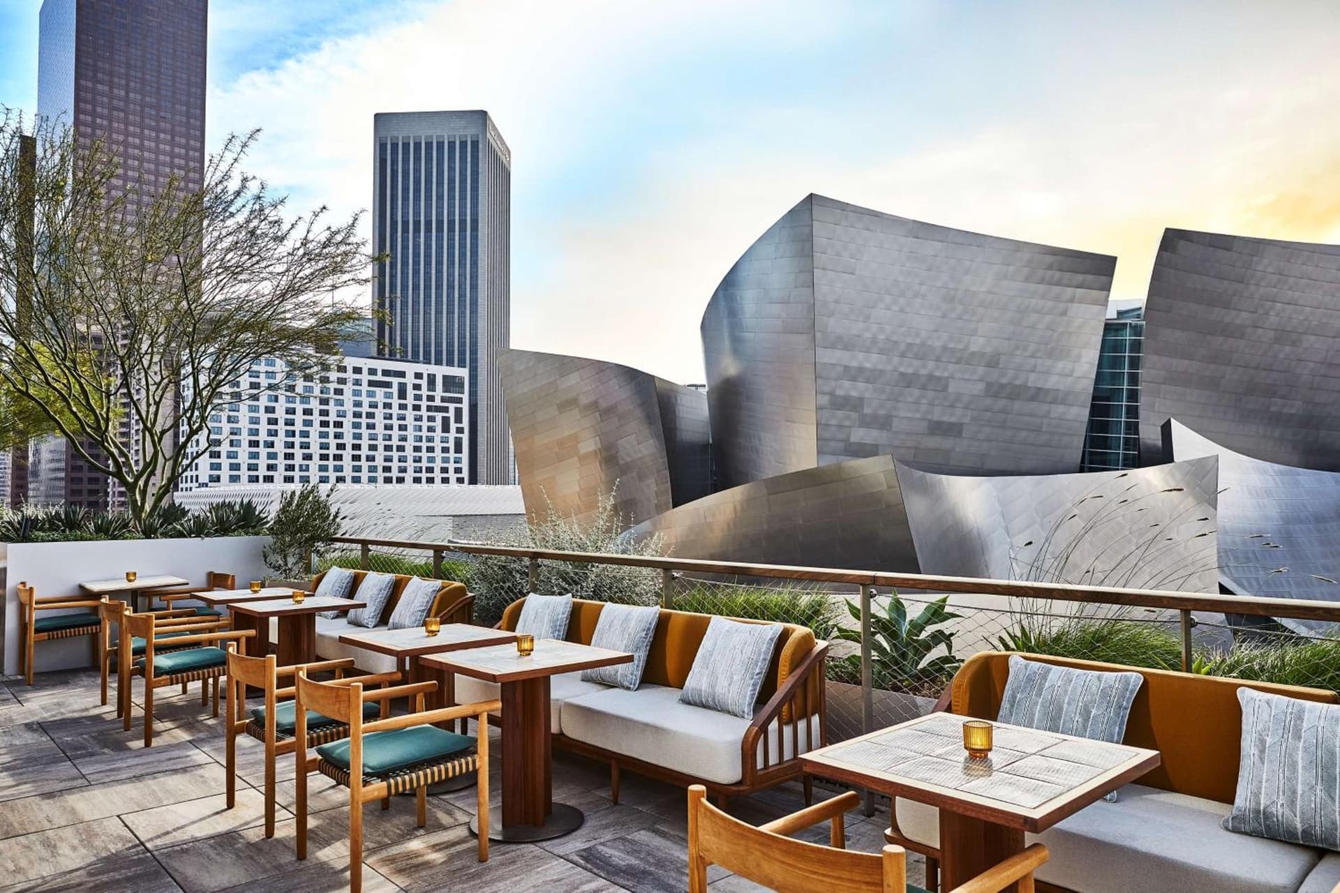 Conrad Los Angeles gallery photo in Los Angeles, CA — image 250