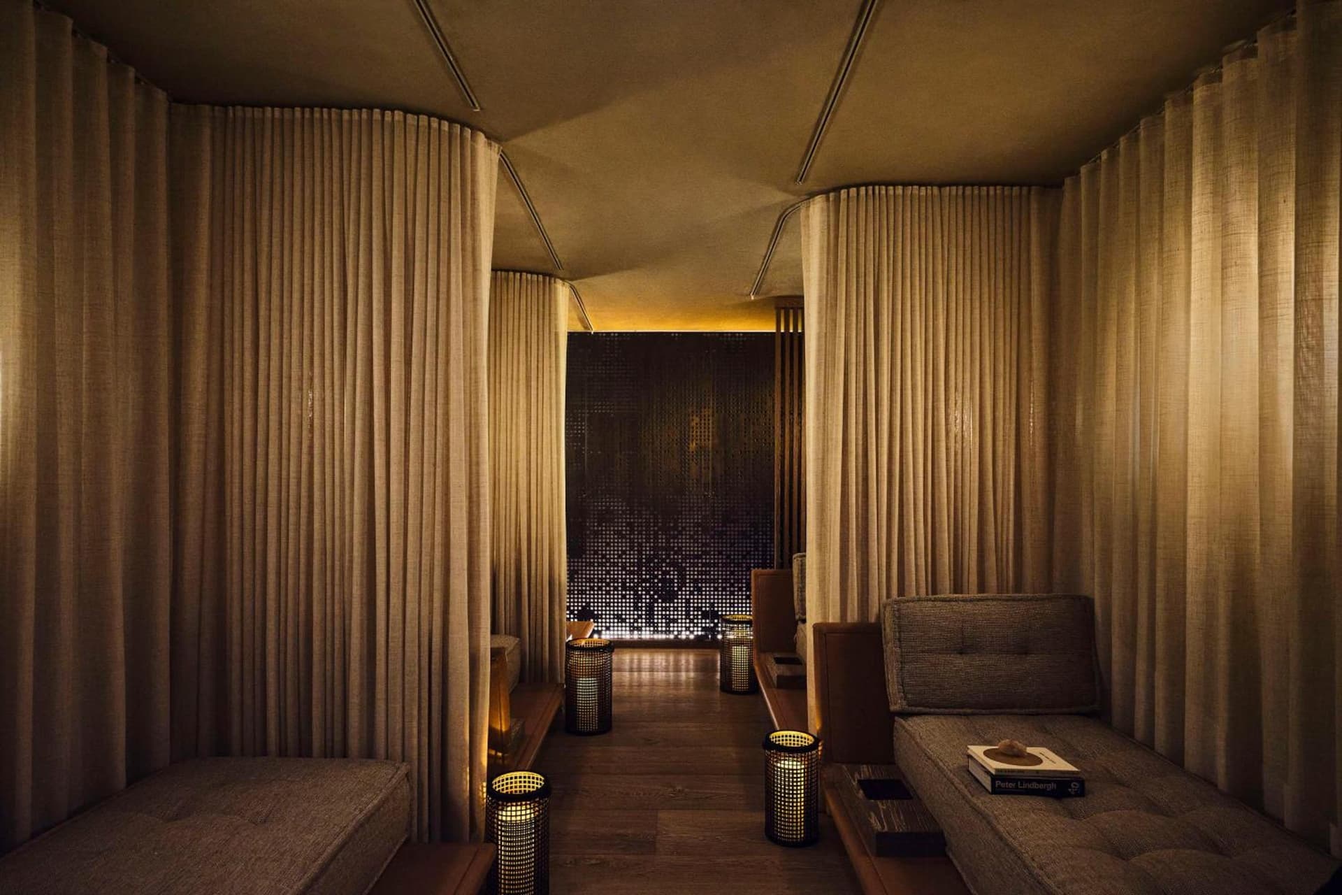 Conrad Los Angeles gallery photo in Los Angeles, CA — image 279
