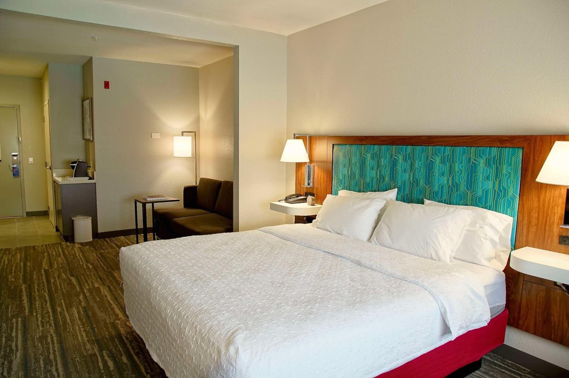 Hampton Inn & Suites Cathedral City gallery photo in Cathedral City, CA — image 12