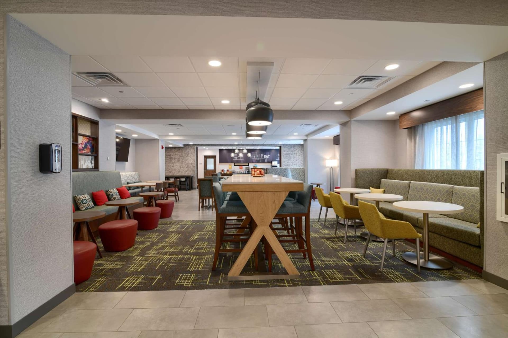 Hampton Inn Lincoln White Mountains gallery photo in Lincoln — image 24