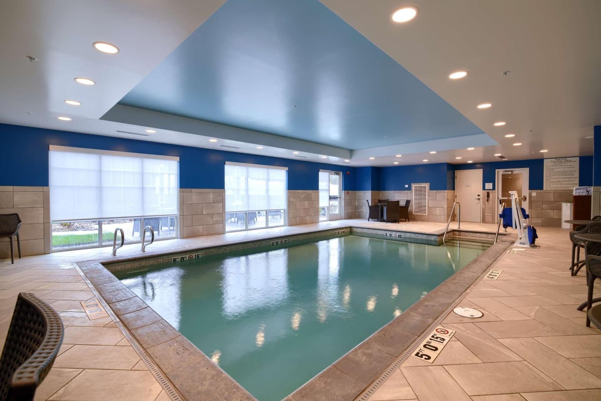 Hampton Inn Lincoln White Mountains gallery photo in Lincoln — image 35