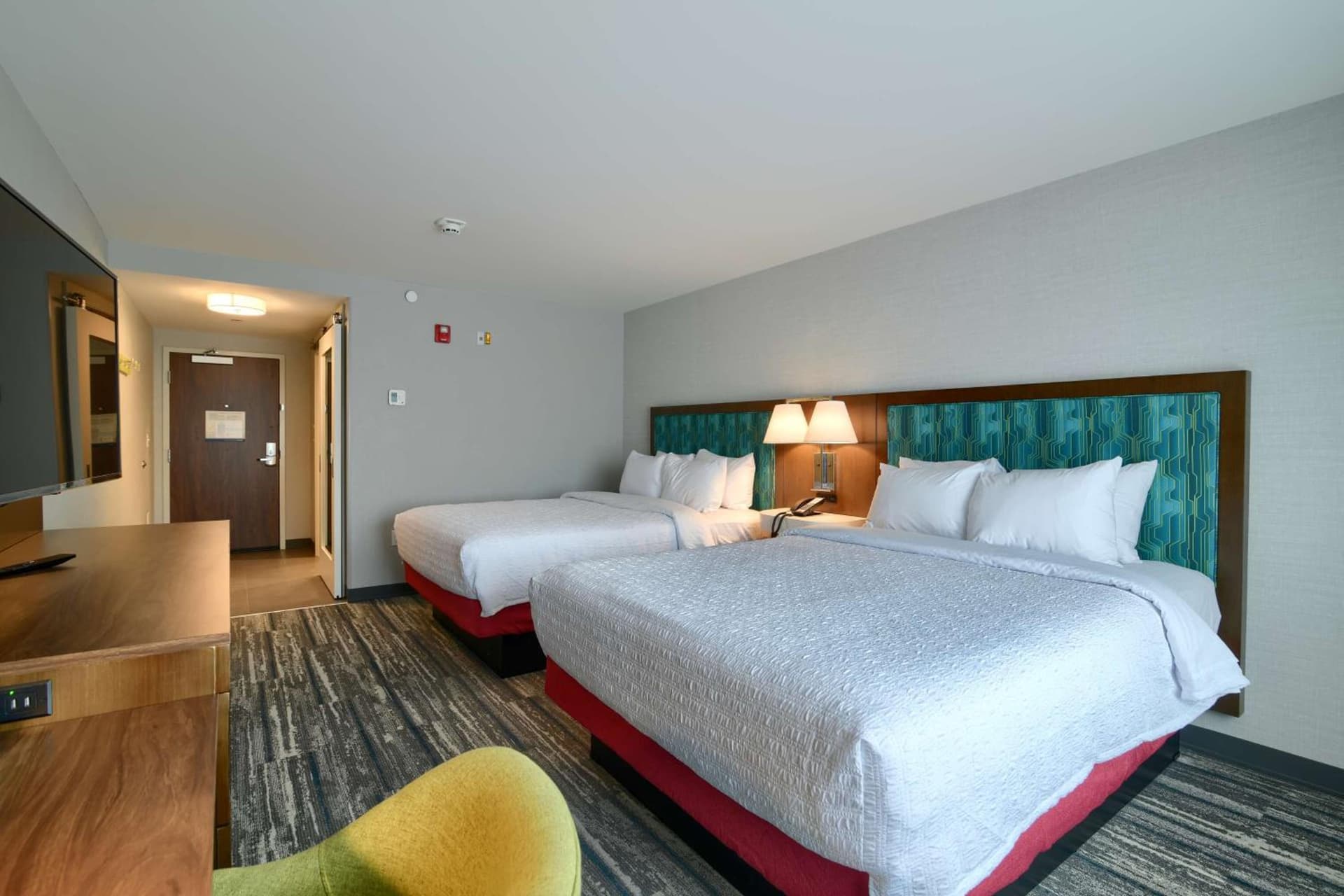 Hampton Inn Lincoln White Mountains gallery photo in Lincoln — image 65