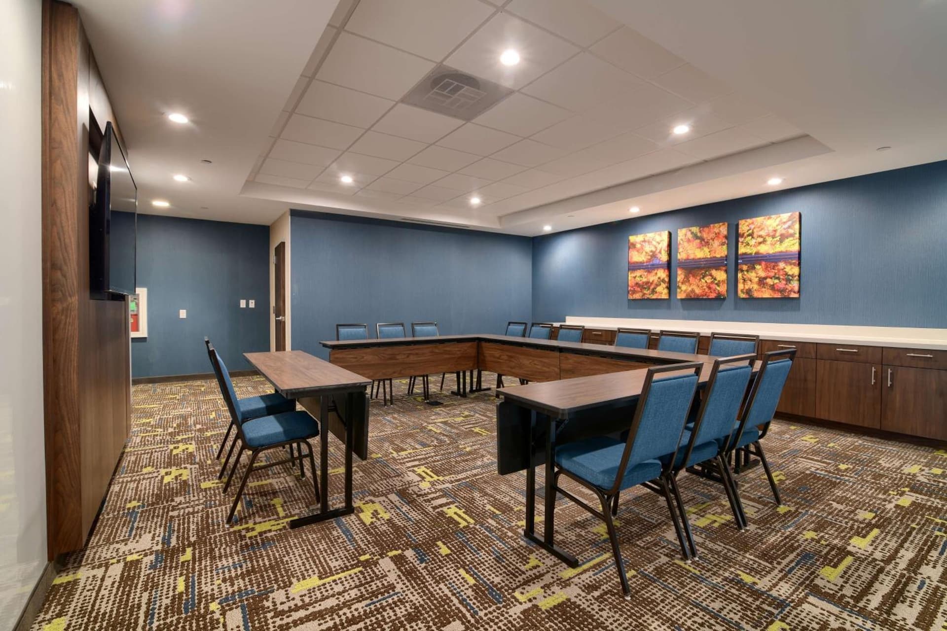 Hampton Inn Lincoln White Mountains gallery photo in Lincoln — image 21