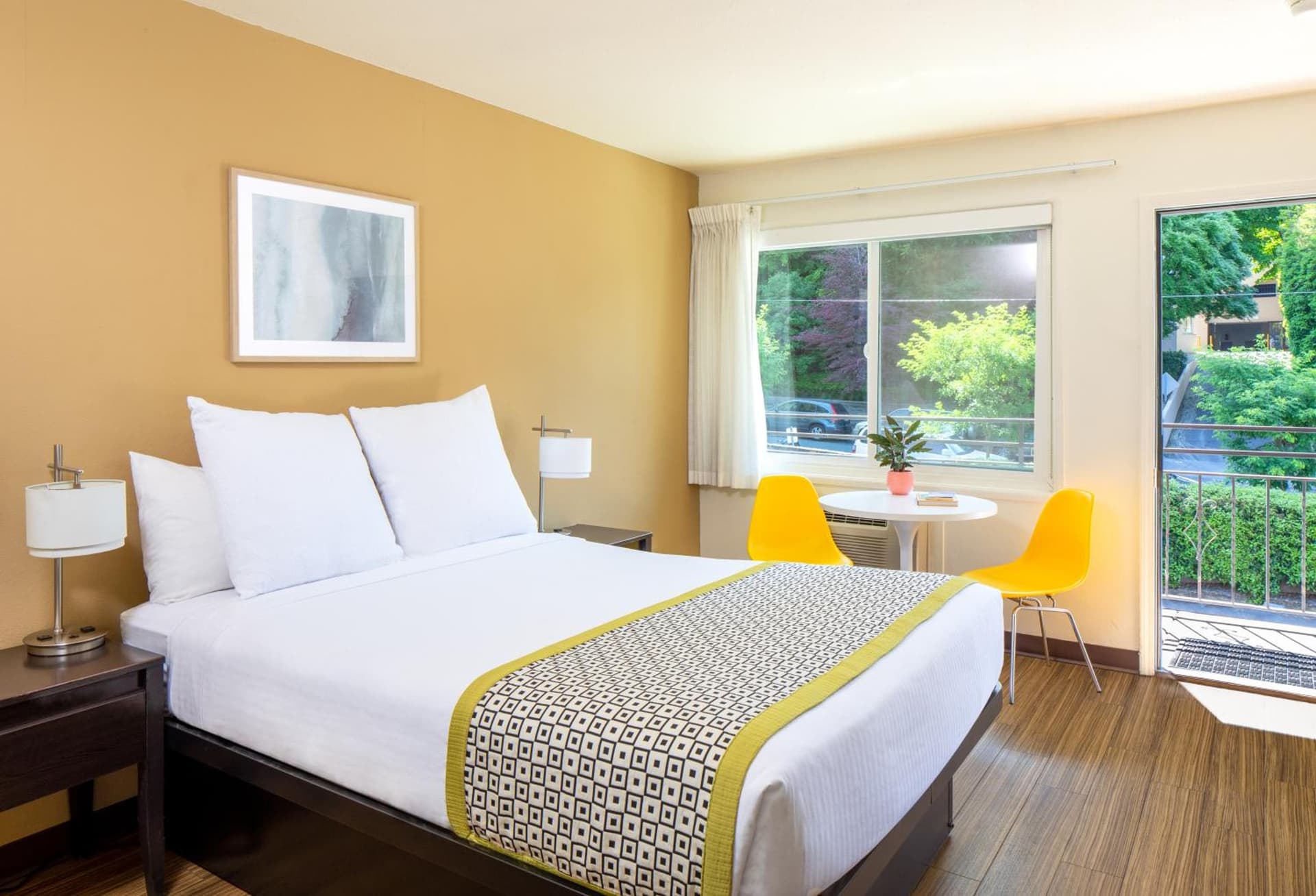 Park Lane Suites & Inn property views in Portland, OR — gallery photo 3