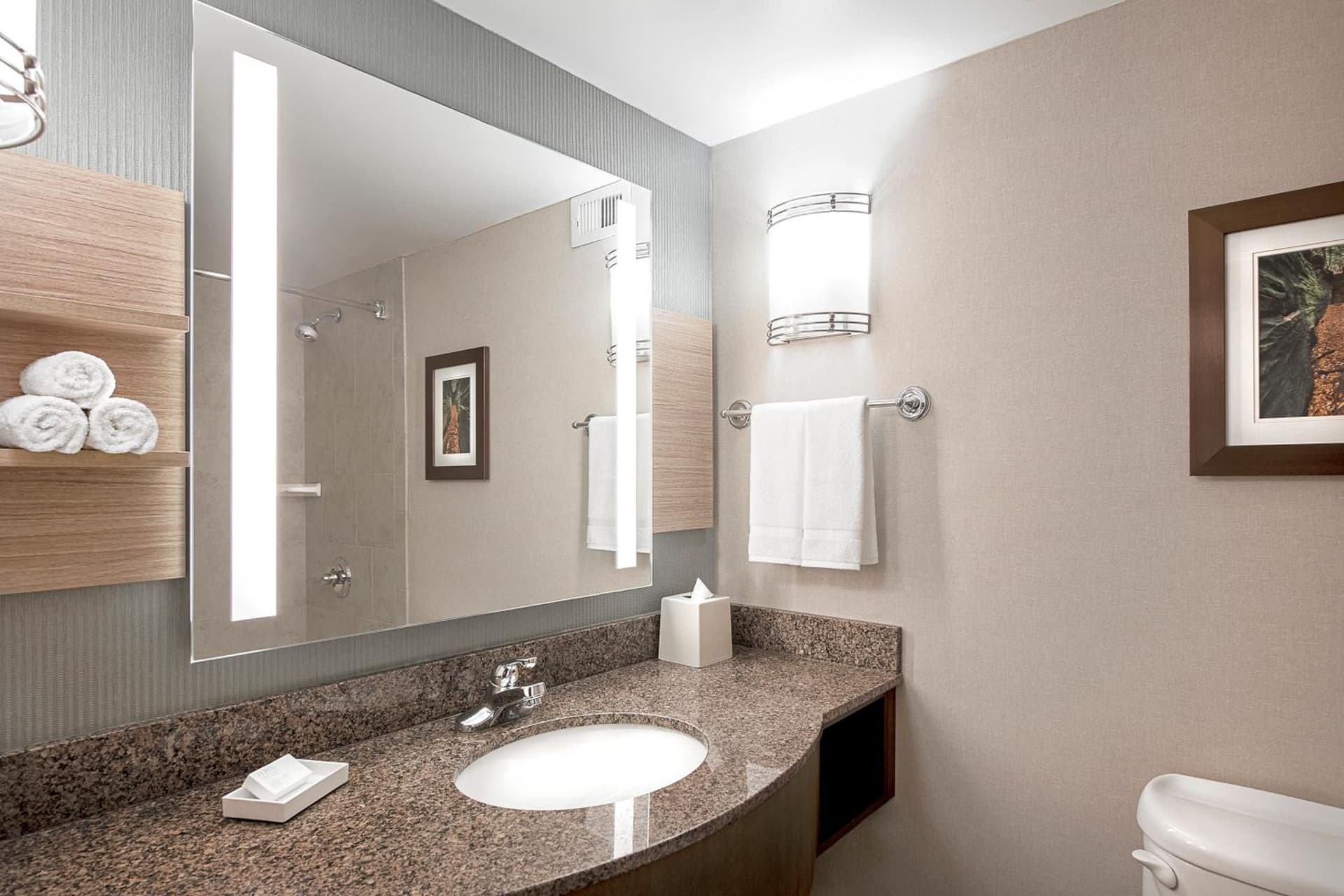 Hilton Garden Inn Cleveland Downtown gallery photo in Cleveland, OH — image 8