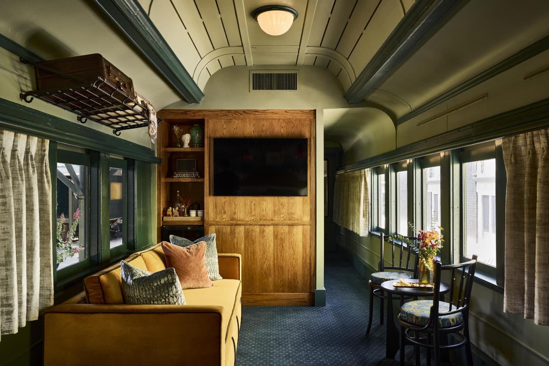 The Hotel Chalet at The Choo Choo gallery photo in Chattanooga, TN — image 27
