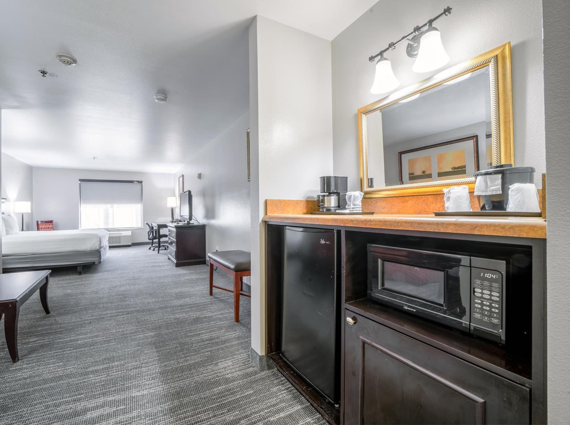 Country Inn & Suites by Radisson, Ontario at Ontario Mills, CA gallery photo in Ontario, CA — image 10