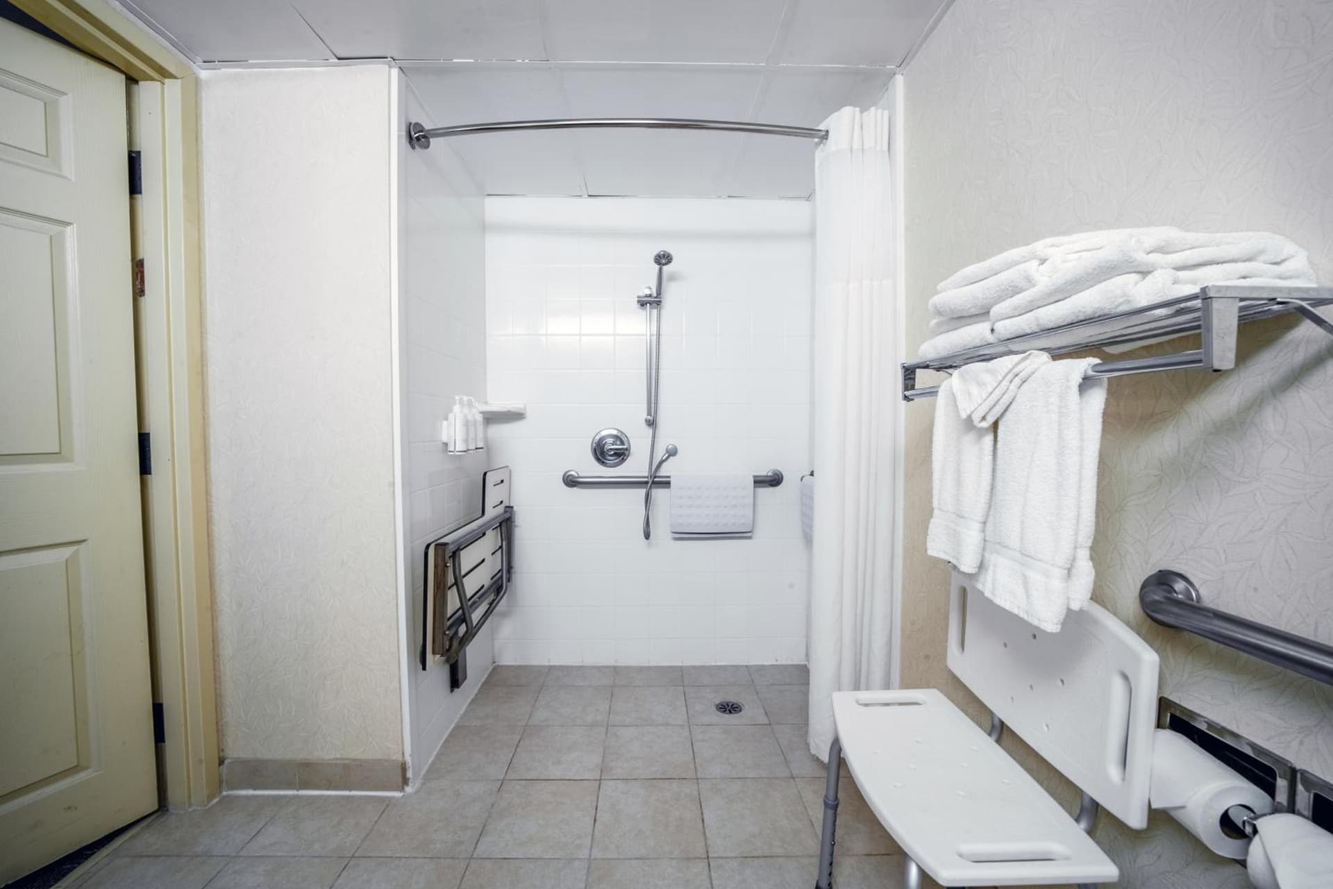 Country Inn & Suites by Radisson, Ontario at Ontario Mills, CA gallery photo in Ontario, CA — image 106