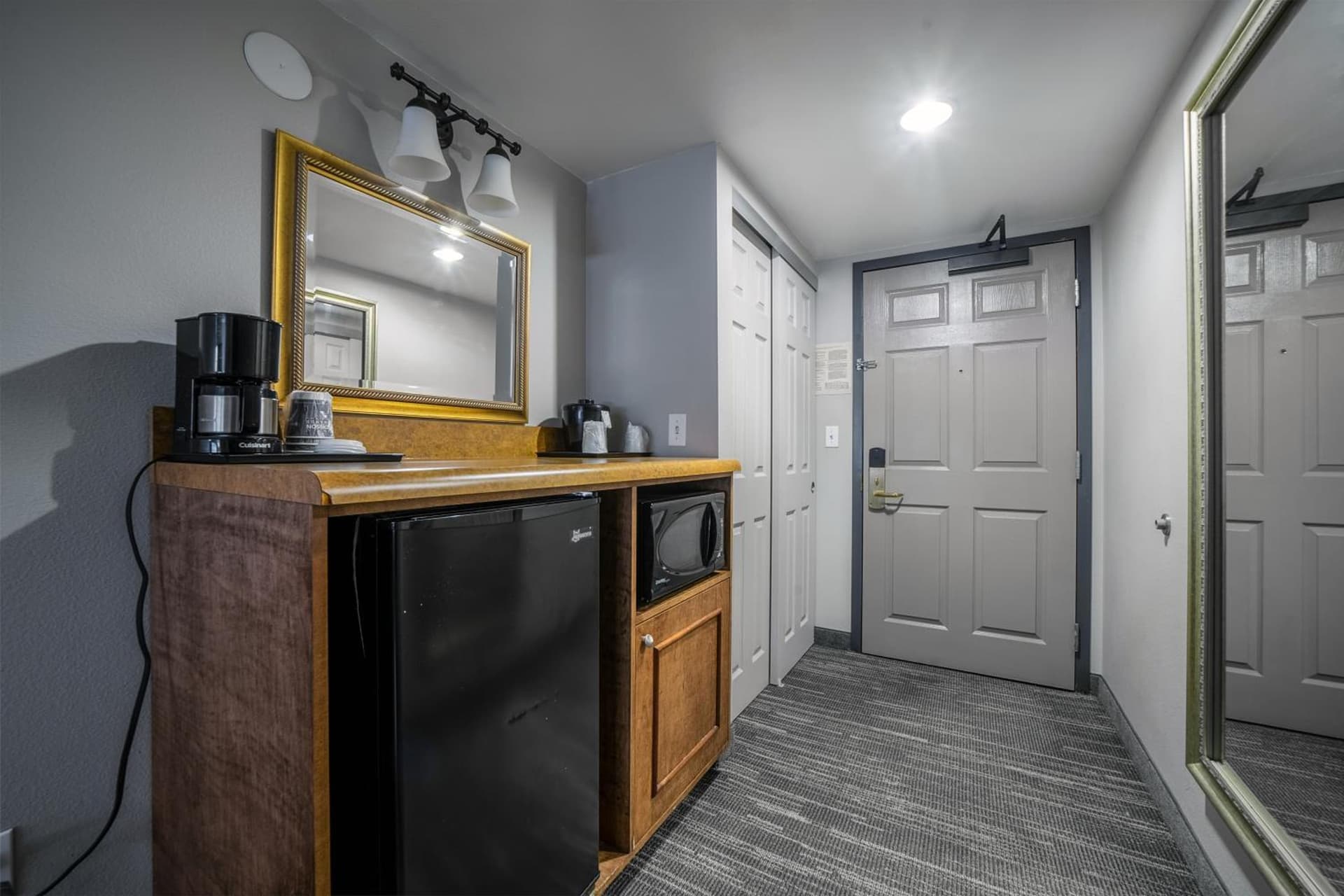 Country Inn & Suites by Radisson, Ontario at Ontario Mills, CA gallery photo in Ontario, CA — image 18