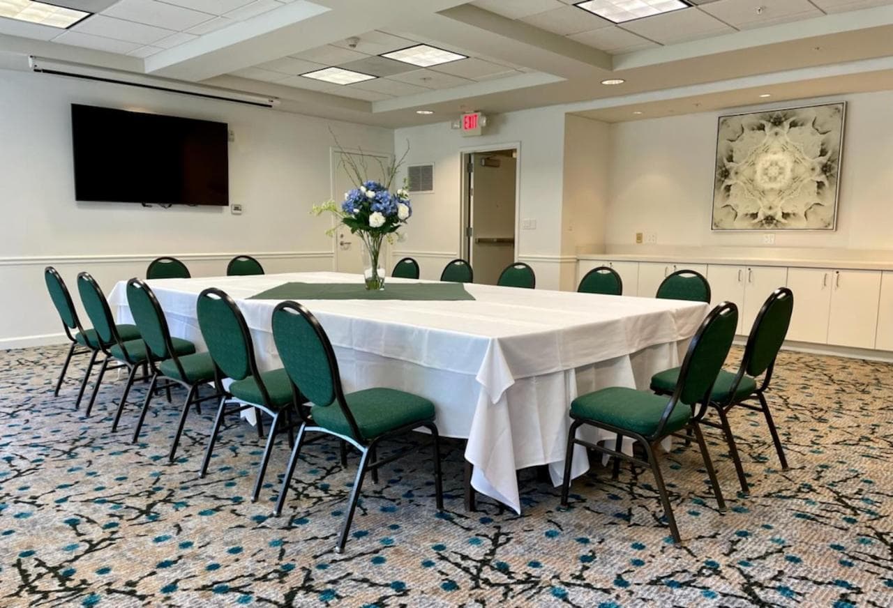Hilton Garden Inn Calabasas gallery photo in Calabasas, CA — image 11