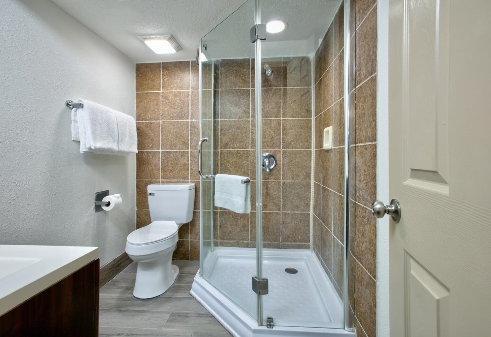 Ramada by Wyndham Diamondhead I-10/Gulfport gallery photo in Diamondhead, MS — image 12
