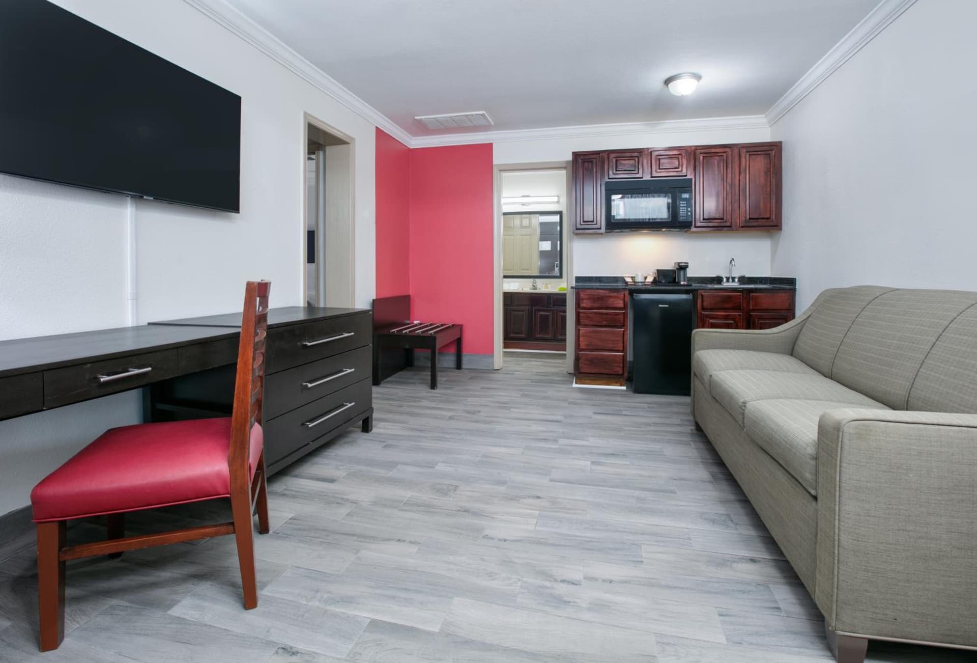 Ramada by Wyndham Diamondhead I-10/Gulfport gallery photo in Diamondhead, MS — image 23