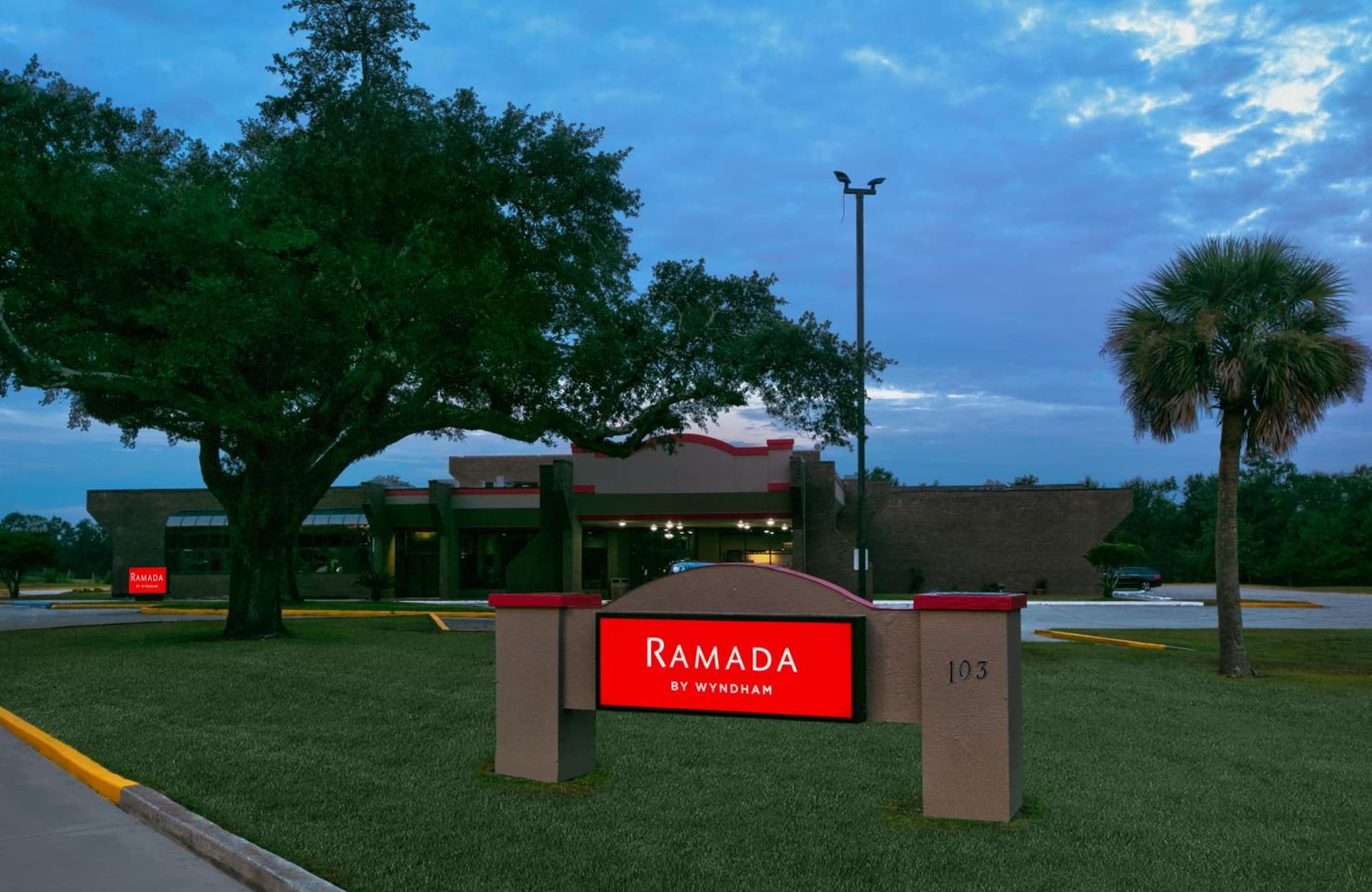 Ramada by Wyndham Diamondhead I-10/Gulfport gallery photo in Diamondhead, MS — image 26