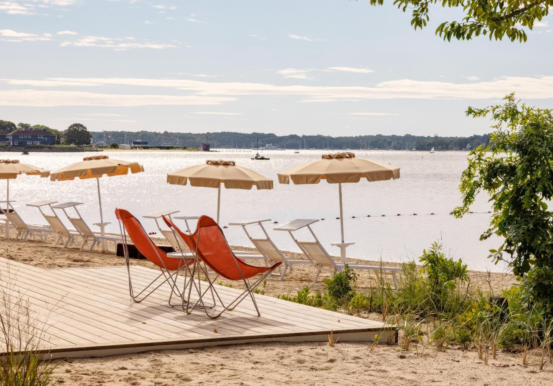 Silver Sands Motel & Beach Bungalows gallery photo in Greenport, NY — image 33