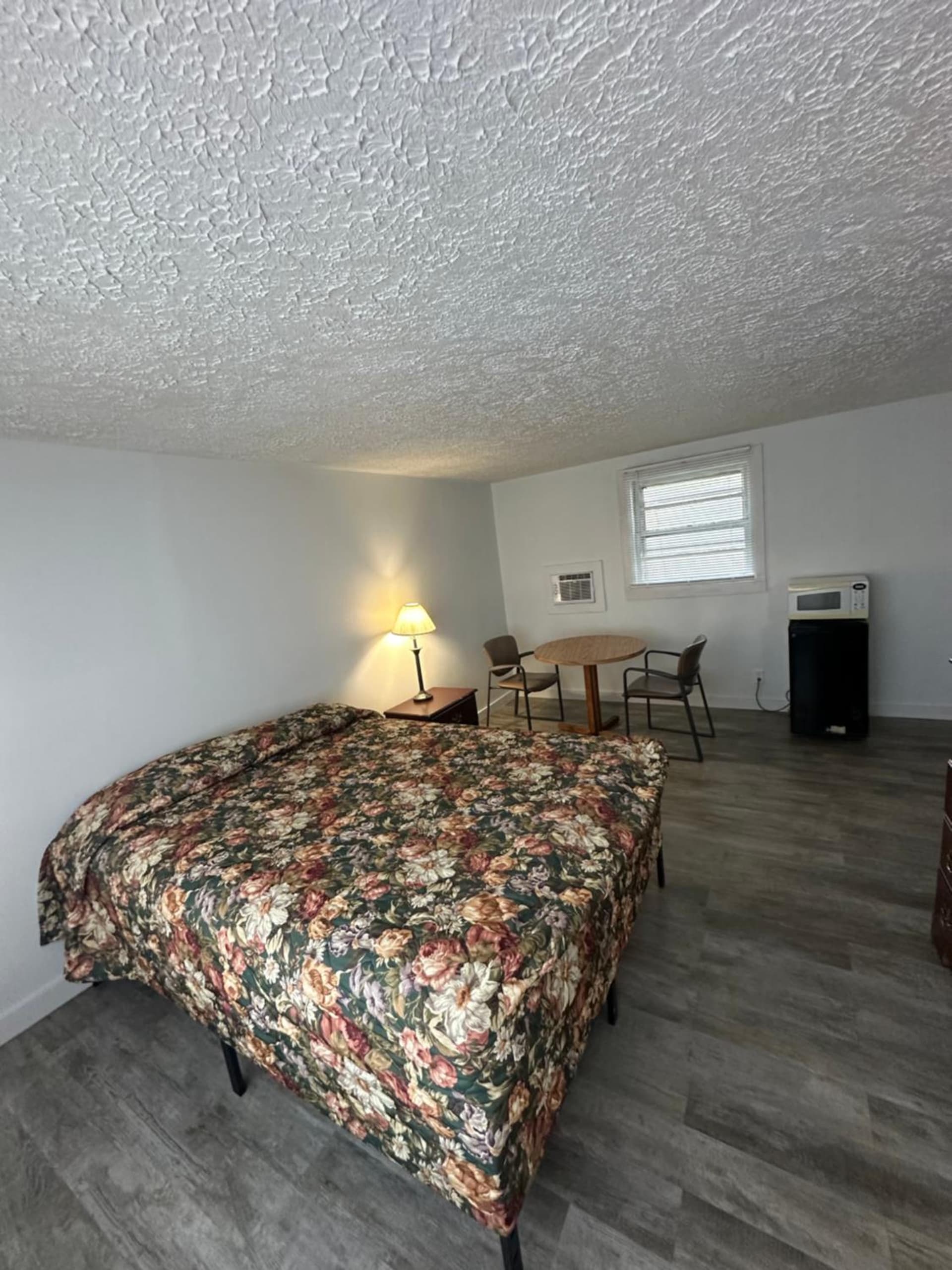 CITY VIEW MOTEL property views in Centerville, IN — gallery photo 3