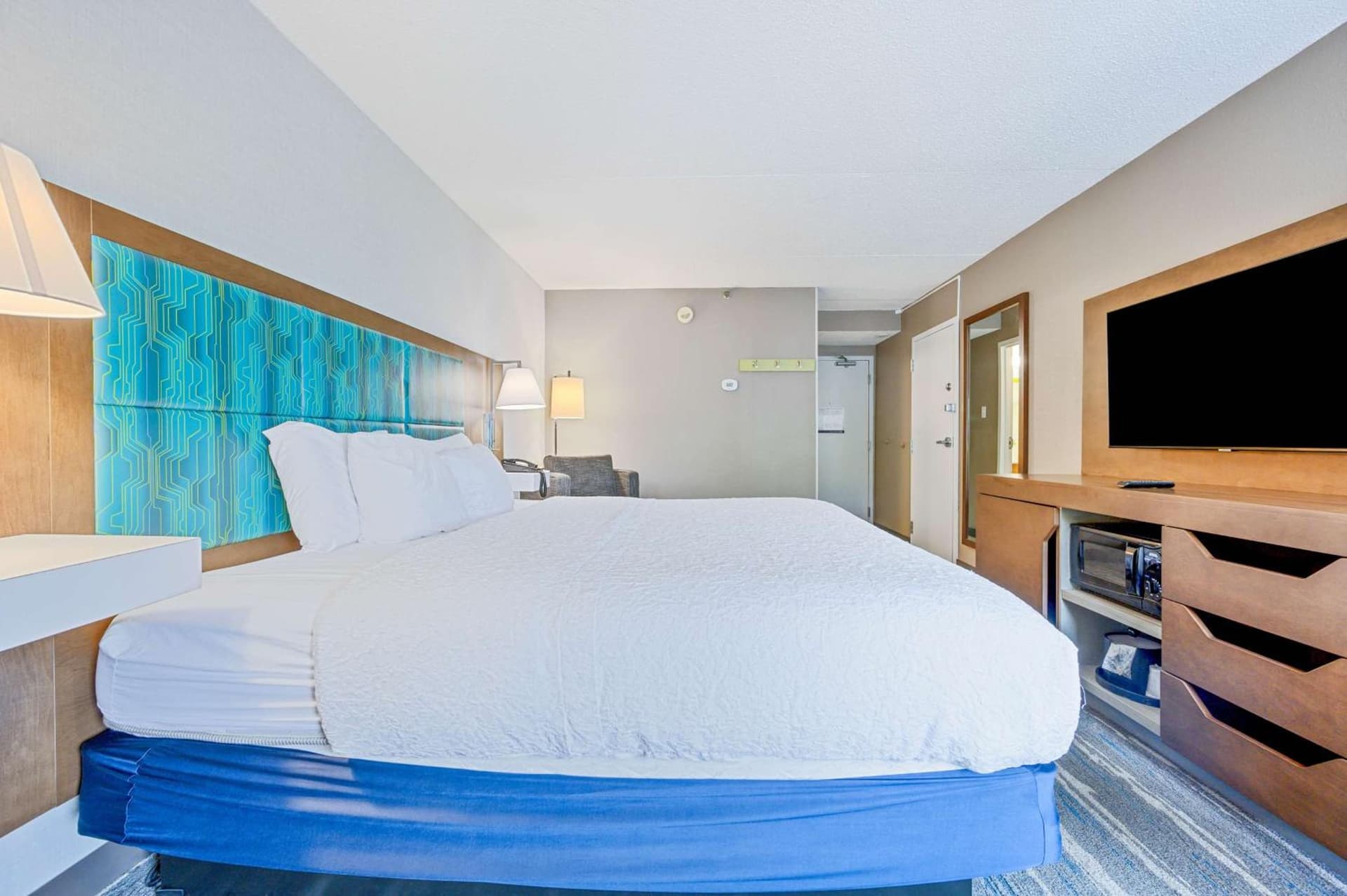 Hampton Inn St. Louis - Westport property views in Maryland Heights, MO — gallery photo 3