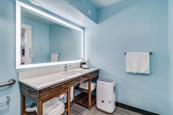 Seaside Boutique Hotel property views in Port Aransas, TX — gallery photo 3