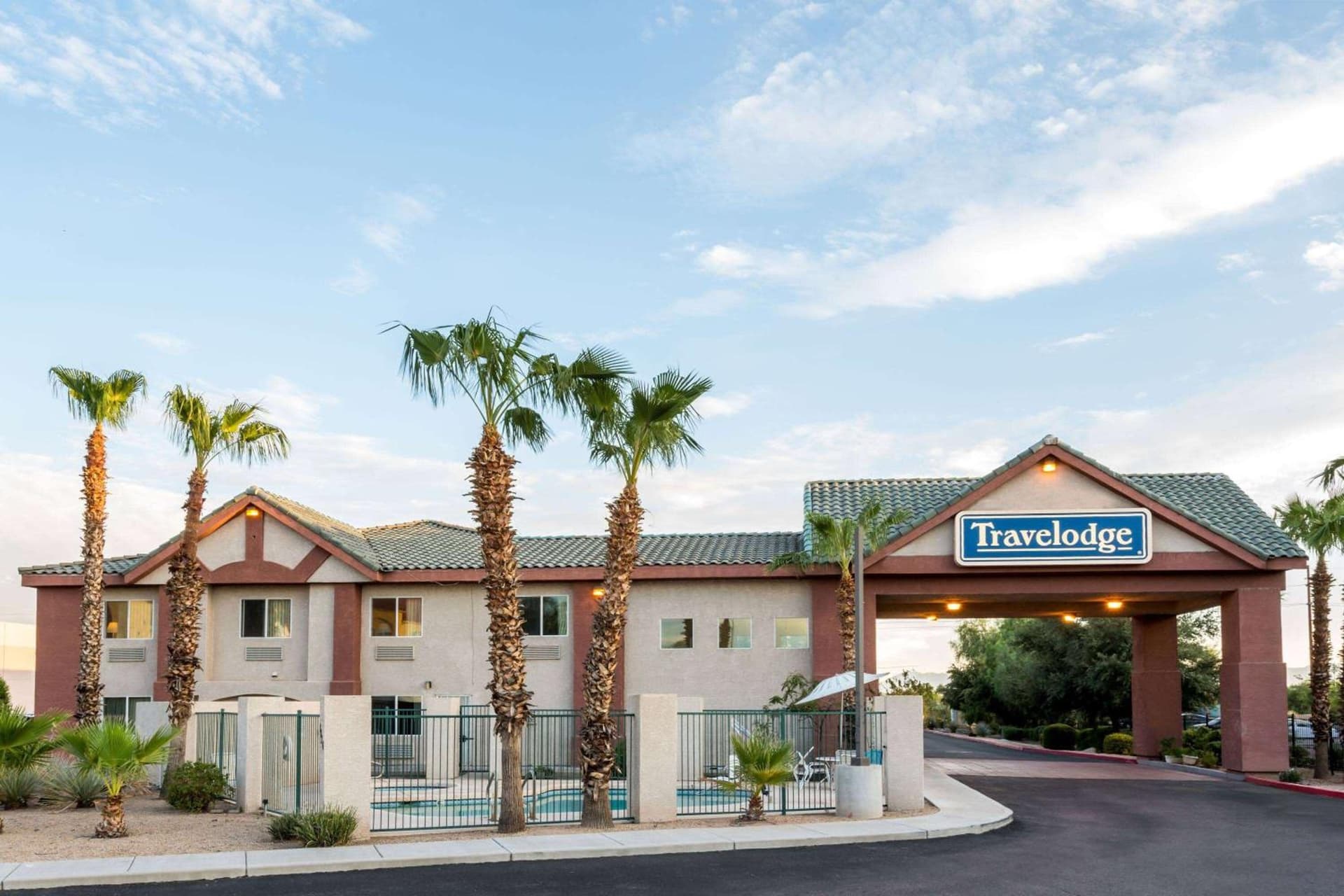 Days Inn by Wyndham Phoenix West — hotel in Phoenix, Arizona