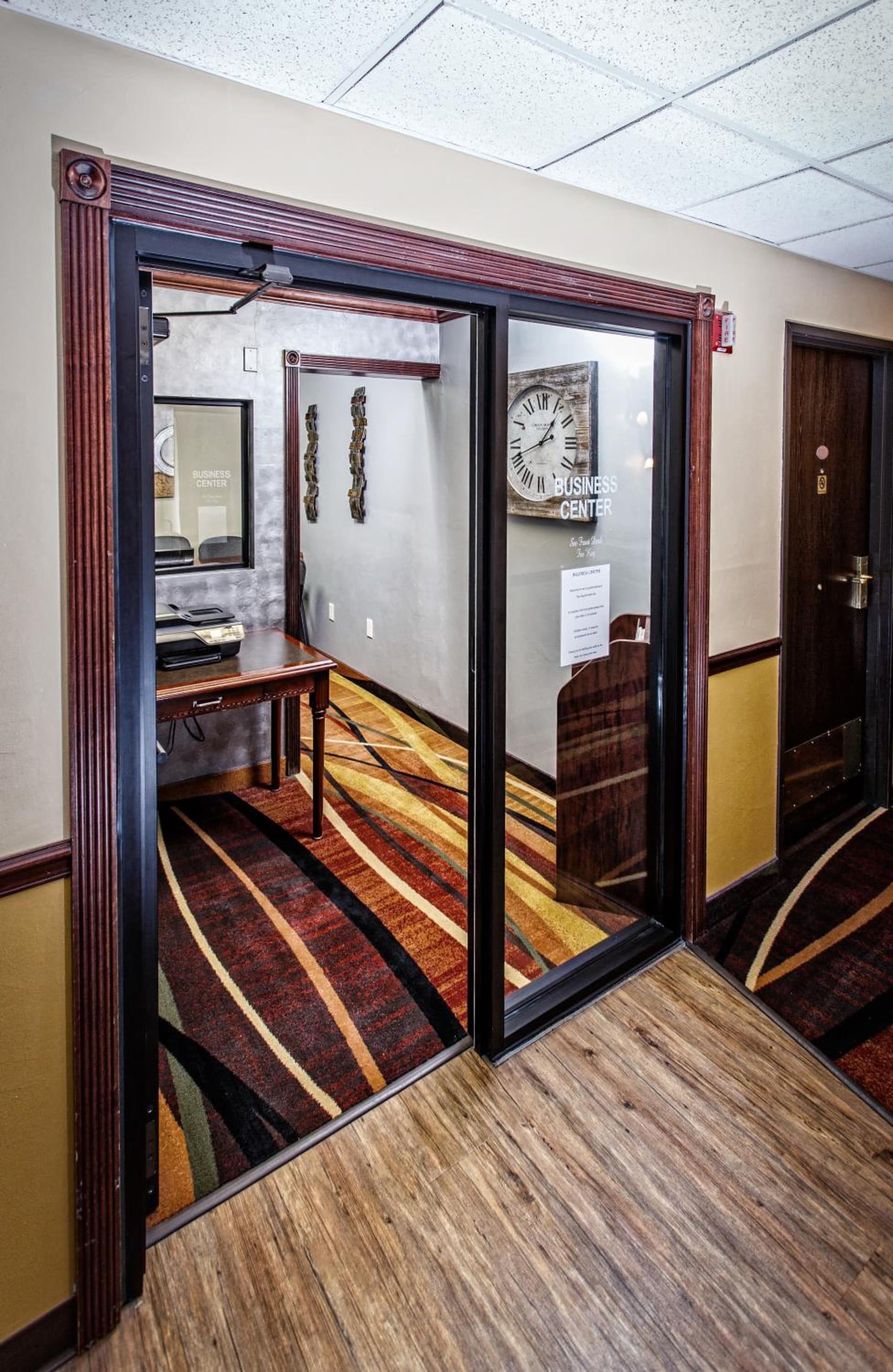 Hotel J Green Bay gallery photo in Green Bay, WI — image 27