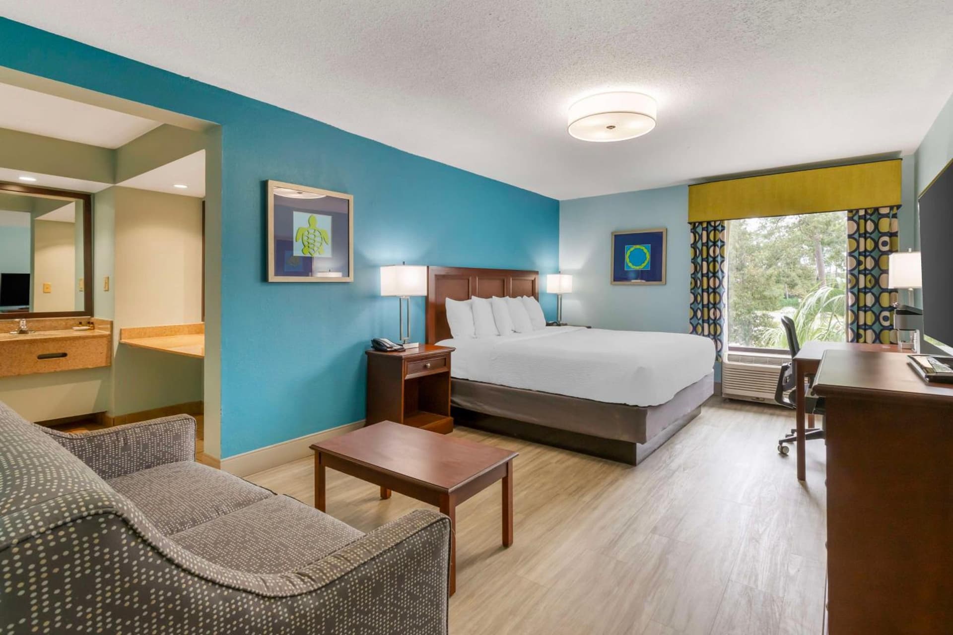 Best Western Plus Myrtle Beach@Intracoastal gallery photo in Myrtle Beach, SC — image 19