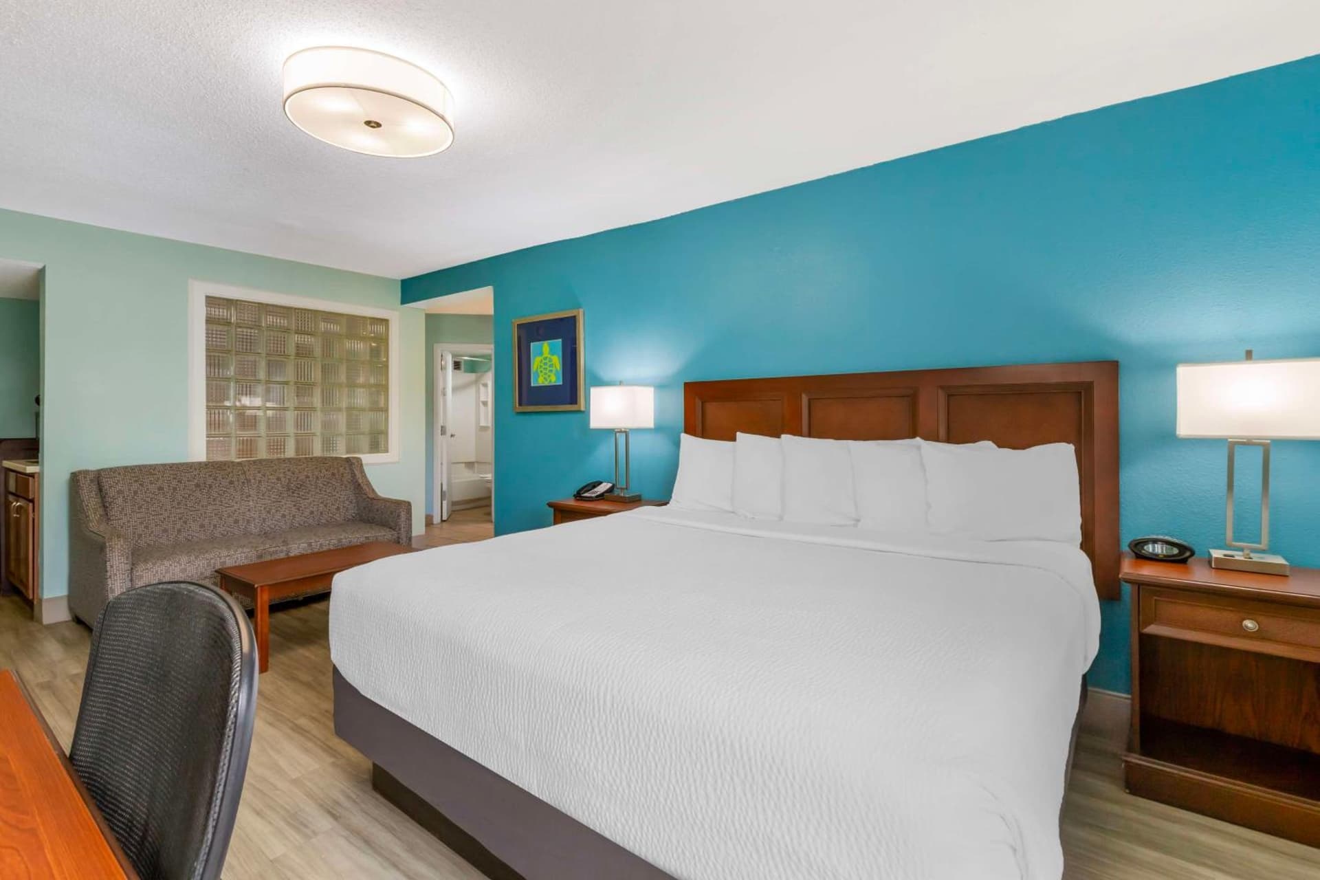 Best Western Plus Myrtle Beach@Intracoastal gallery photo in Myrtle Beach, SC — image 12